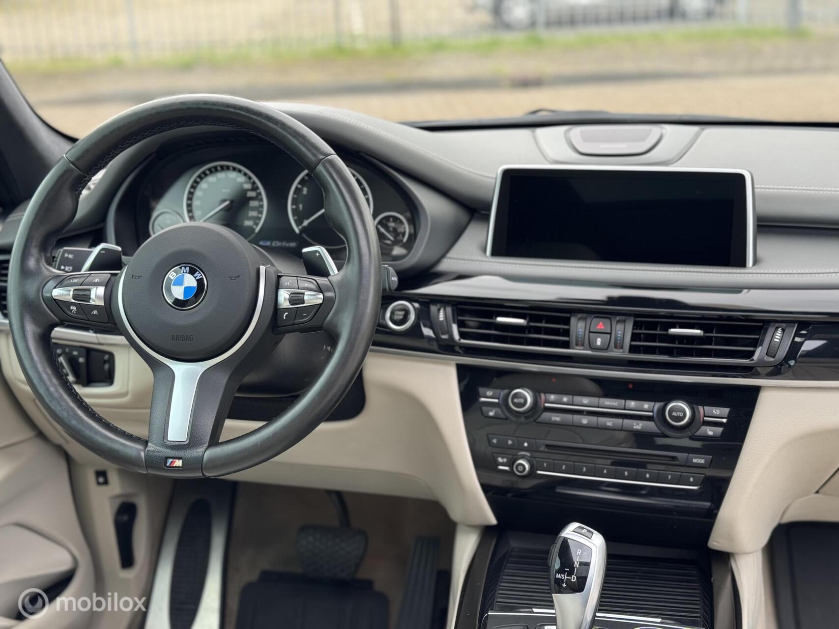 Foto van BMW X5 Xdrive40e