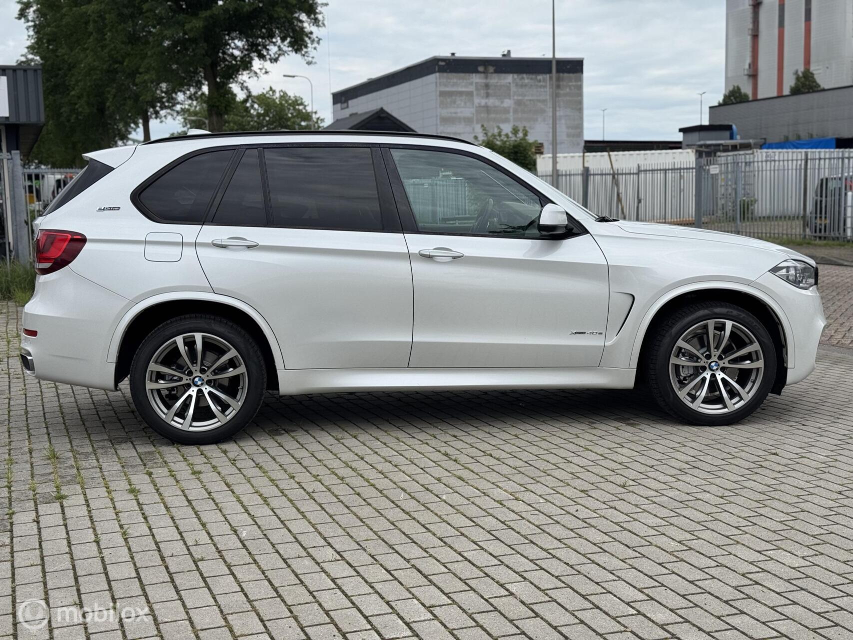 Foto van BMW X5 Xdrive40e