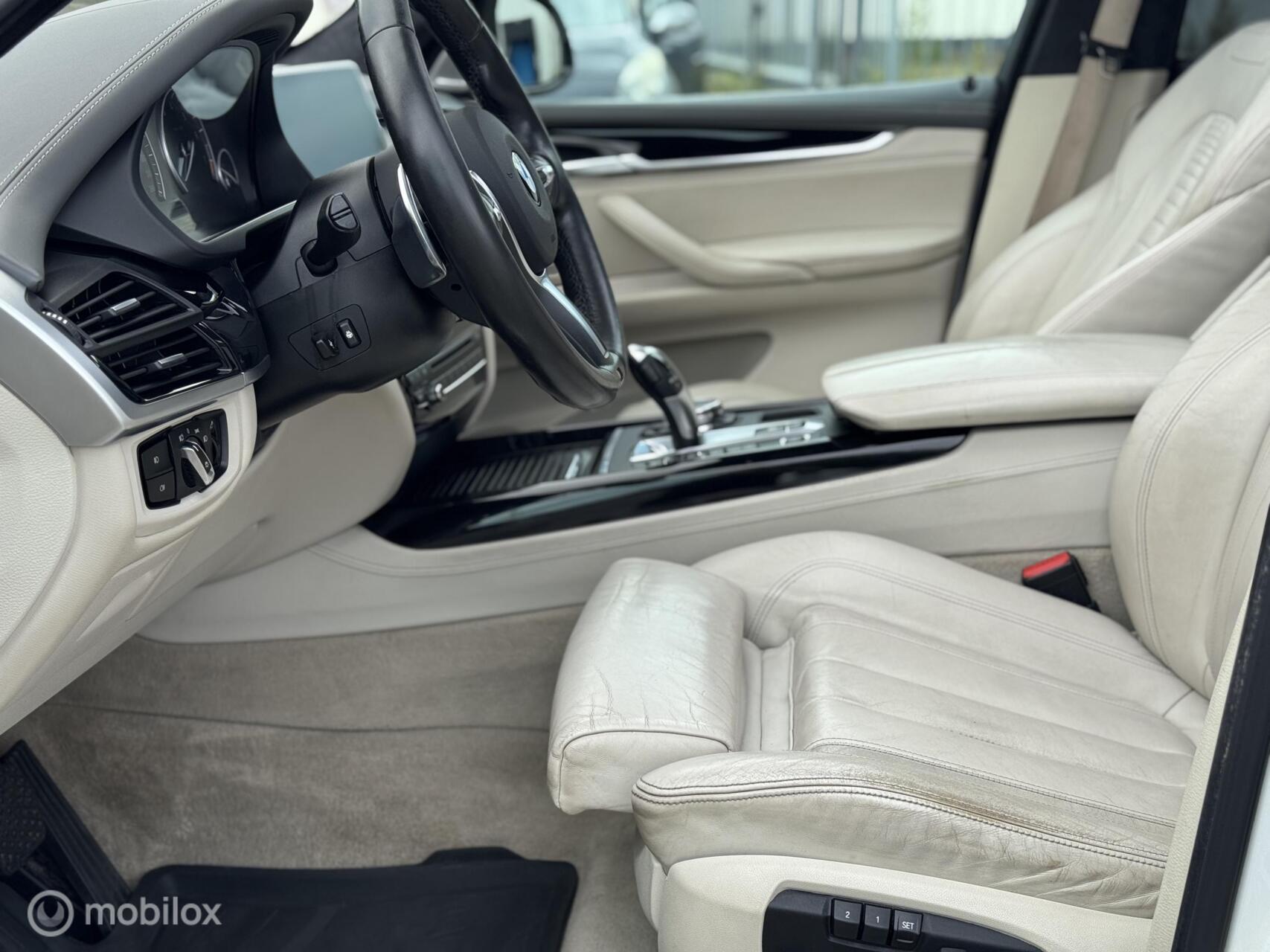 Foto van BMW X5 Xdrive40e