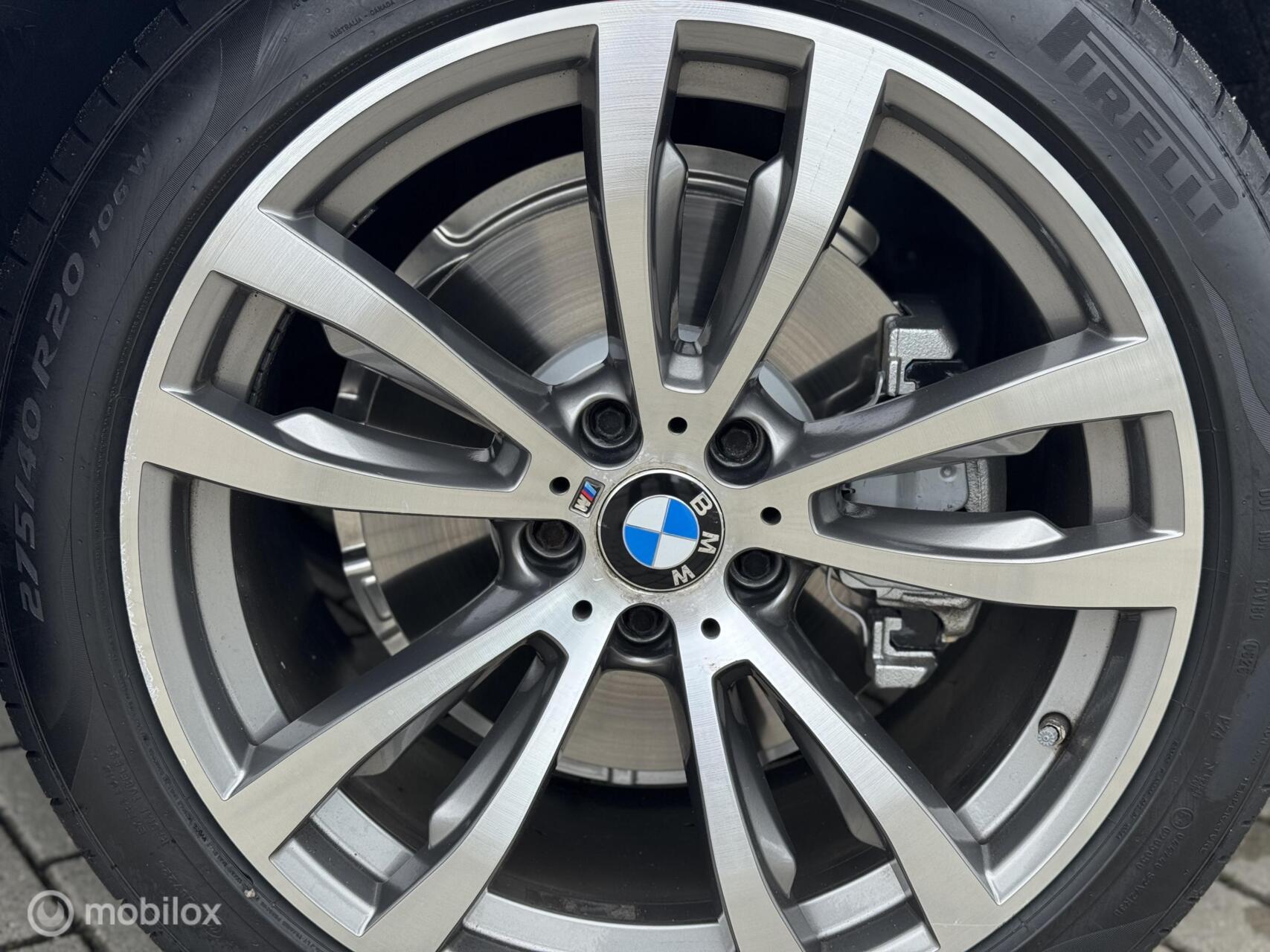 Foto van BMW X5 Xdrive40e