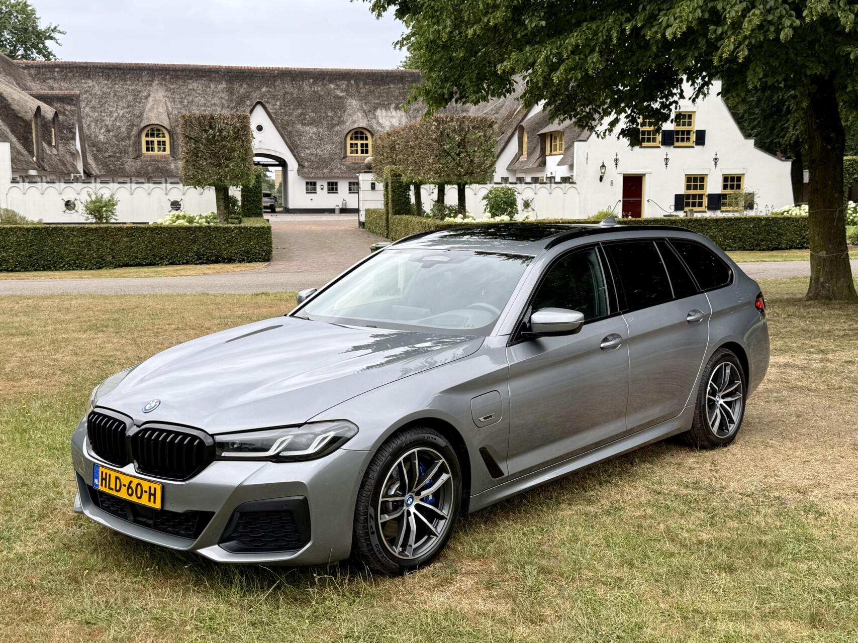 BMW 530e 530e M-sport 2023 - voorkant