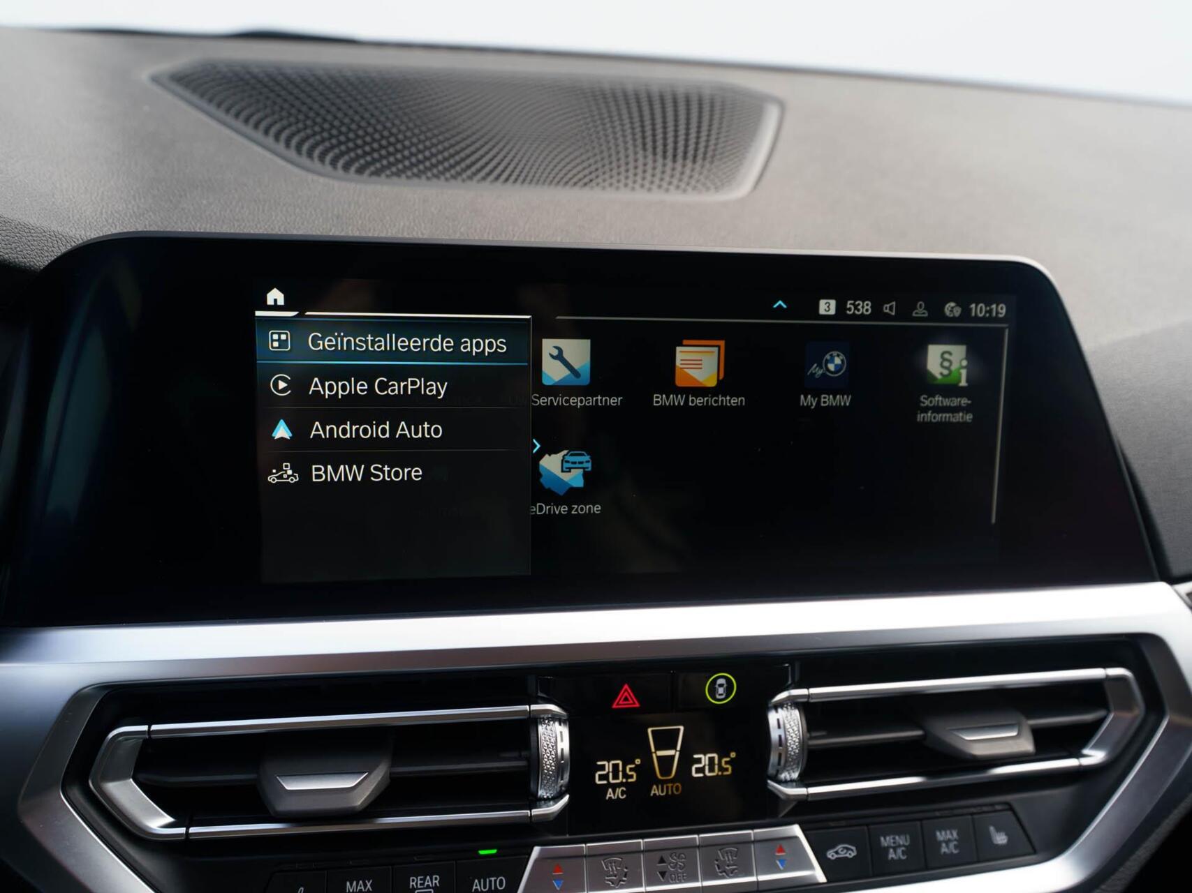 Foto van BMW 330e
