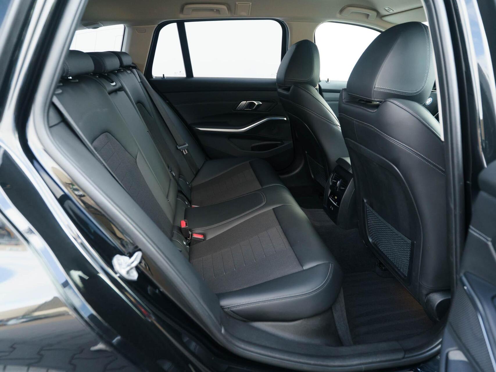 Foto van BMW 330e