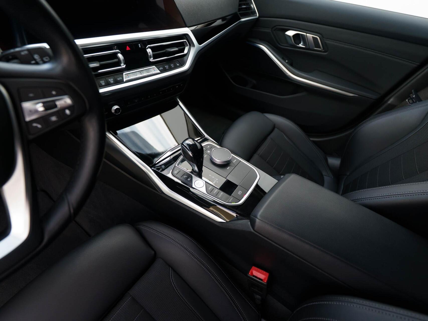Foto van BMW 330e