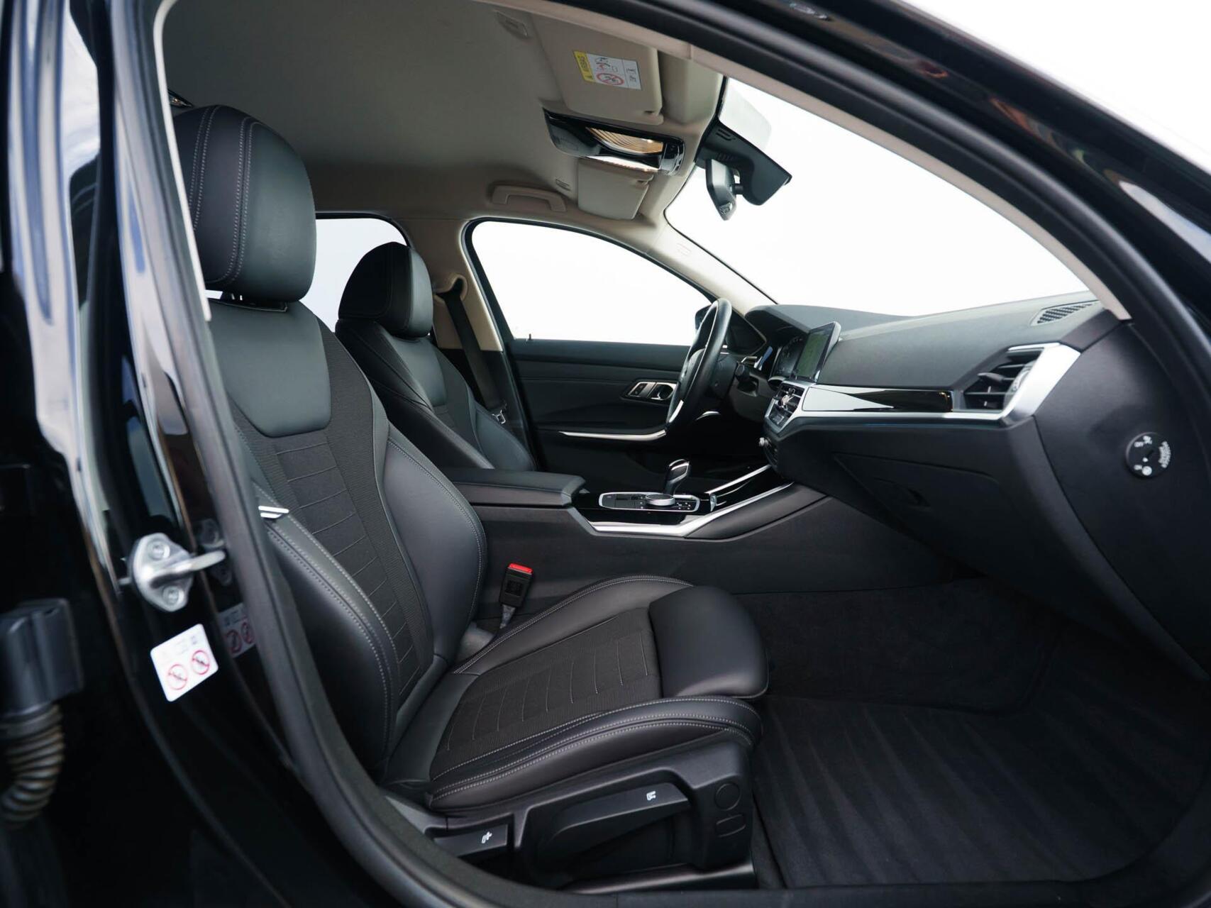 Foto van BMW 330e