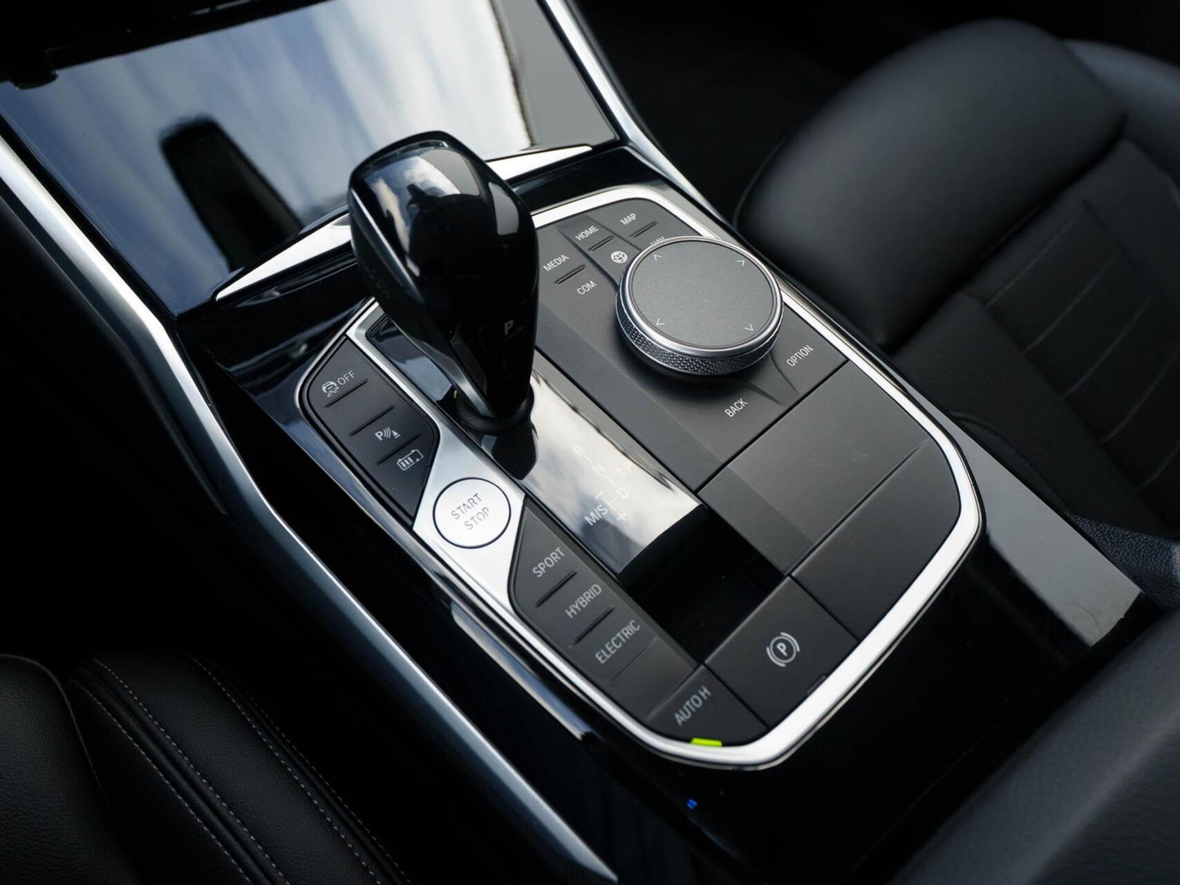 Foto van BMW 330e