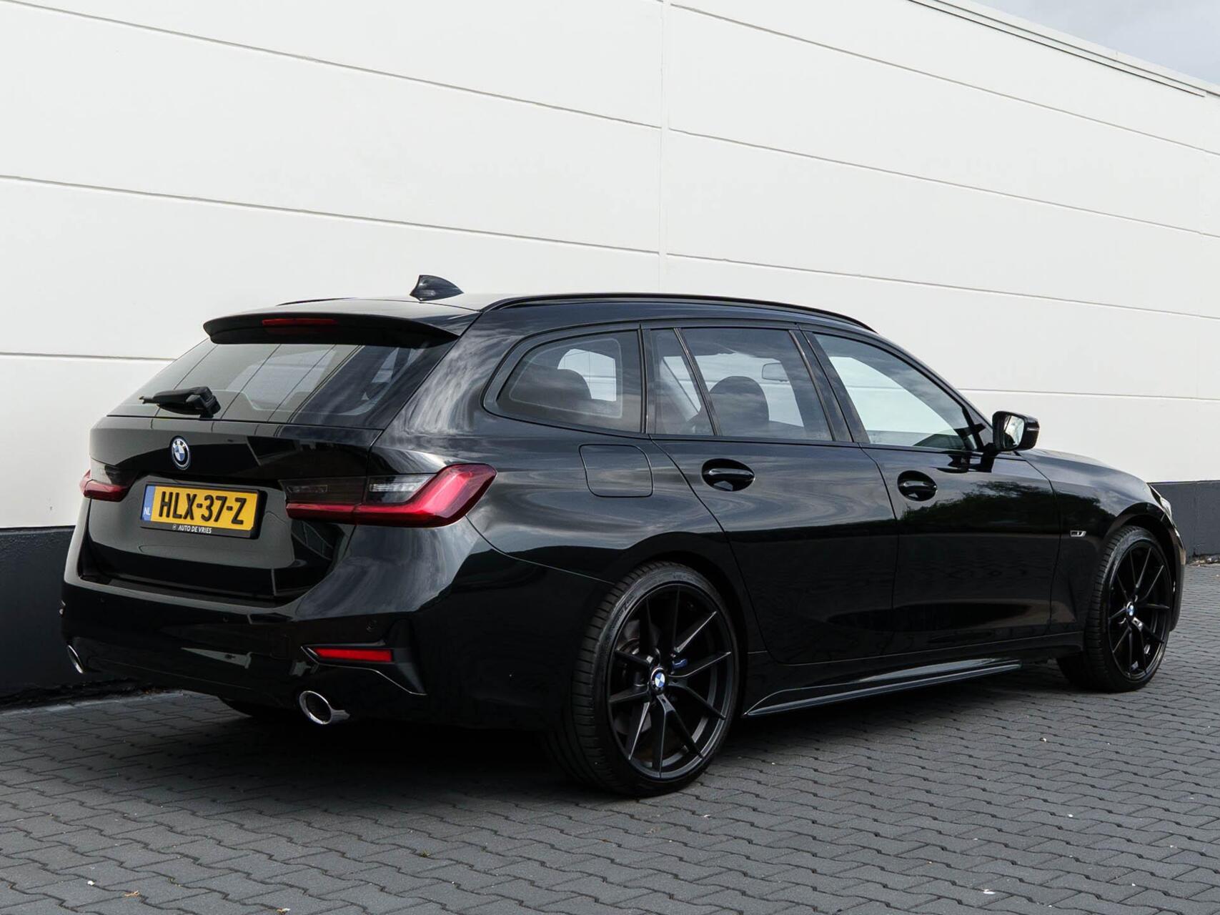Foto van BMW 330e