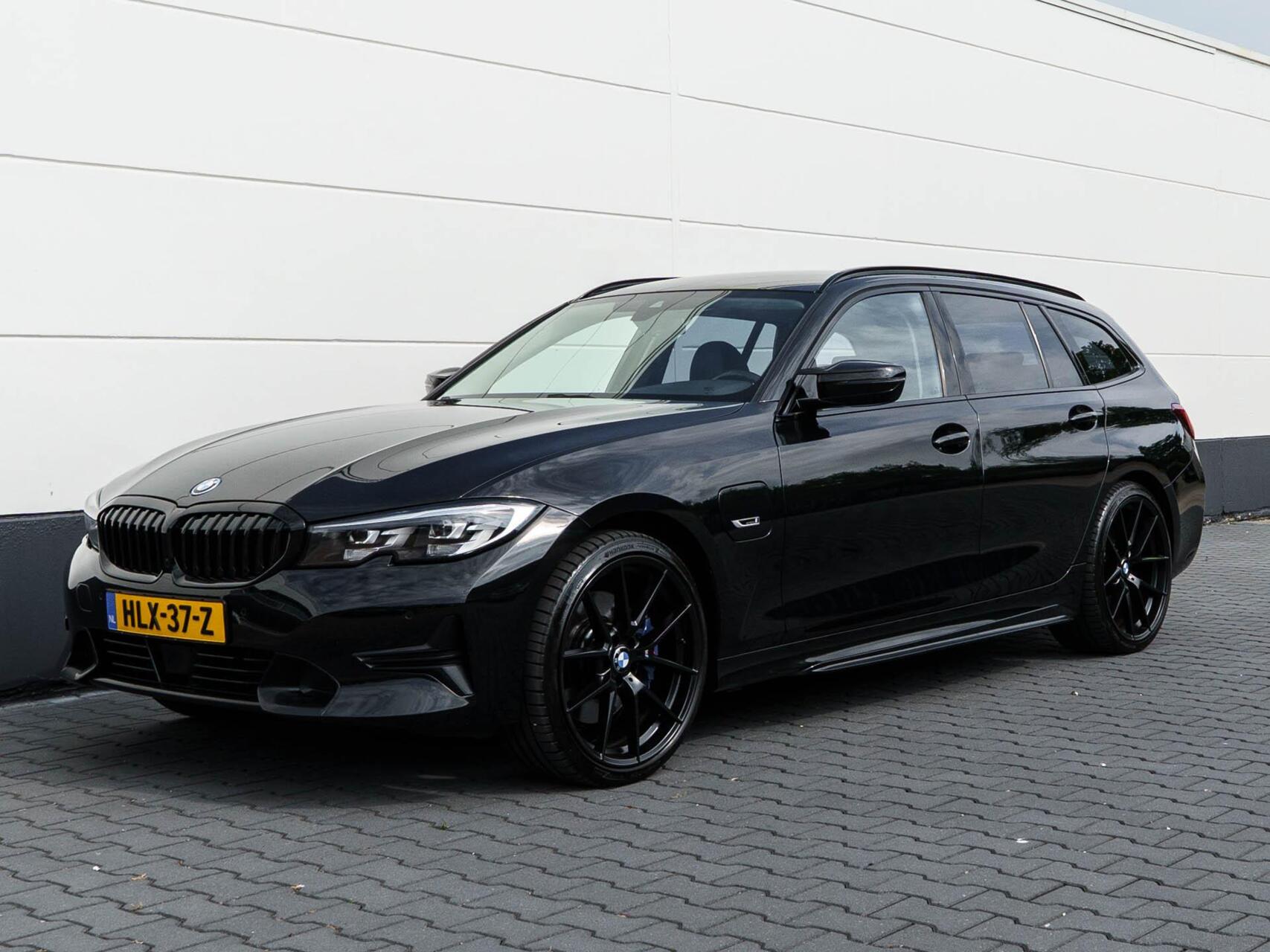 Foto van BMW 330e