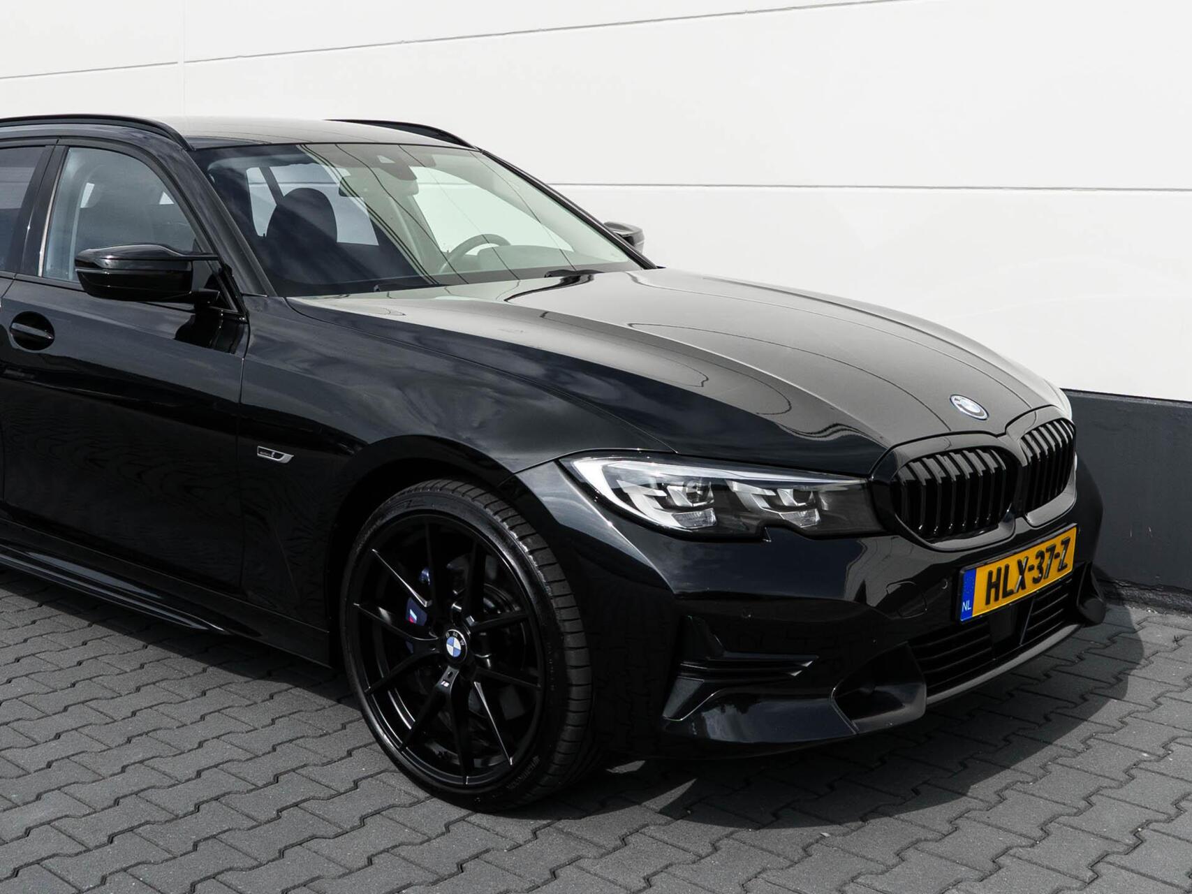 Foto van BMW 330e