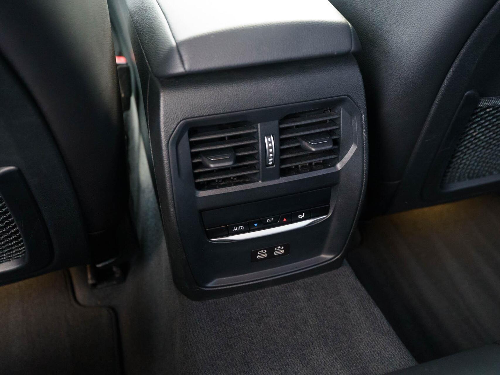 Foto van BMW 330e