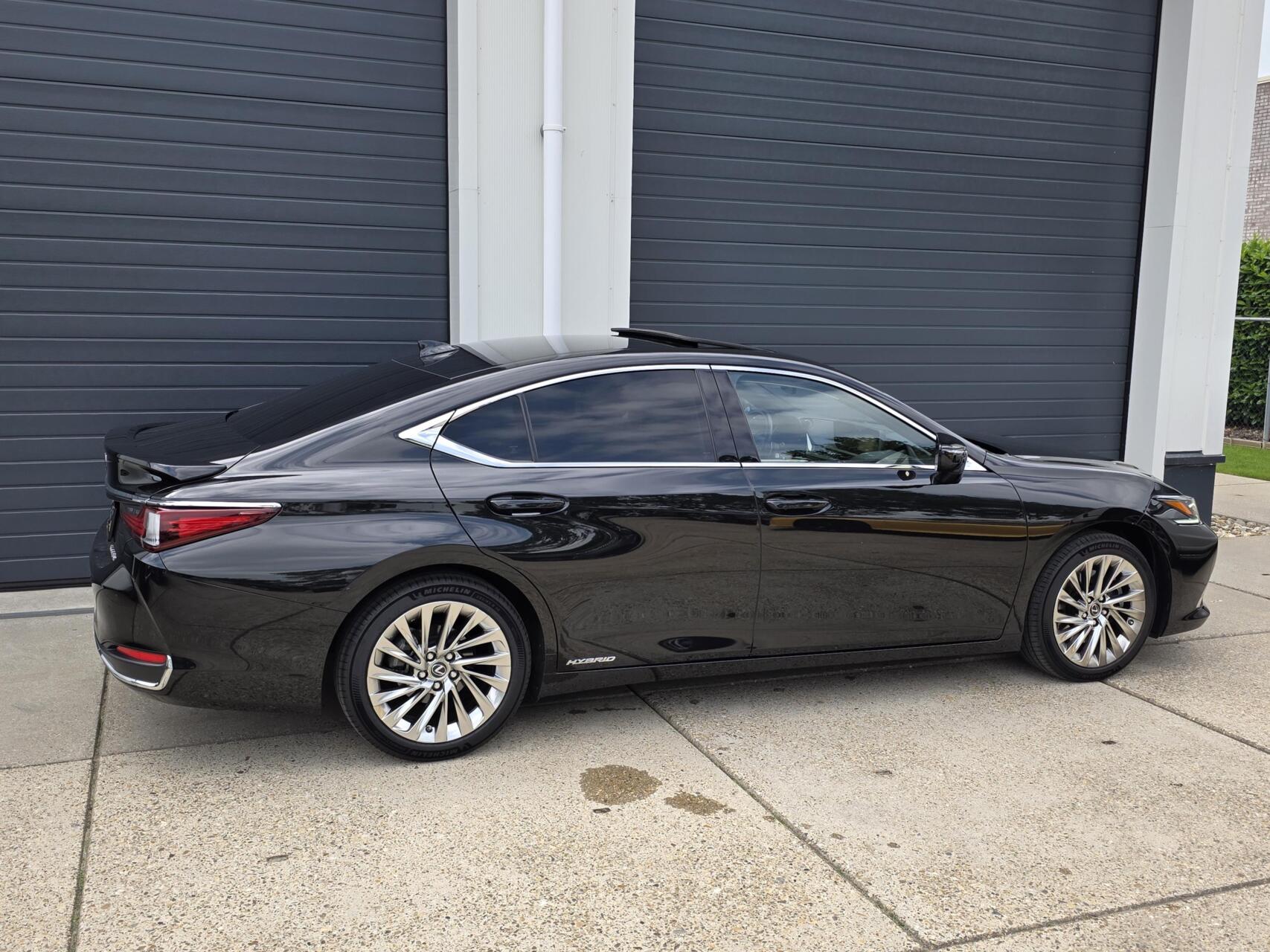 Foto van Lexus Lexus Es300h