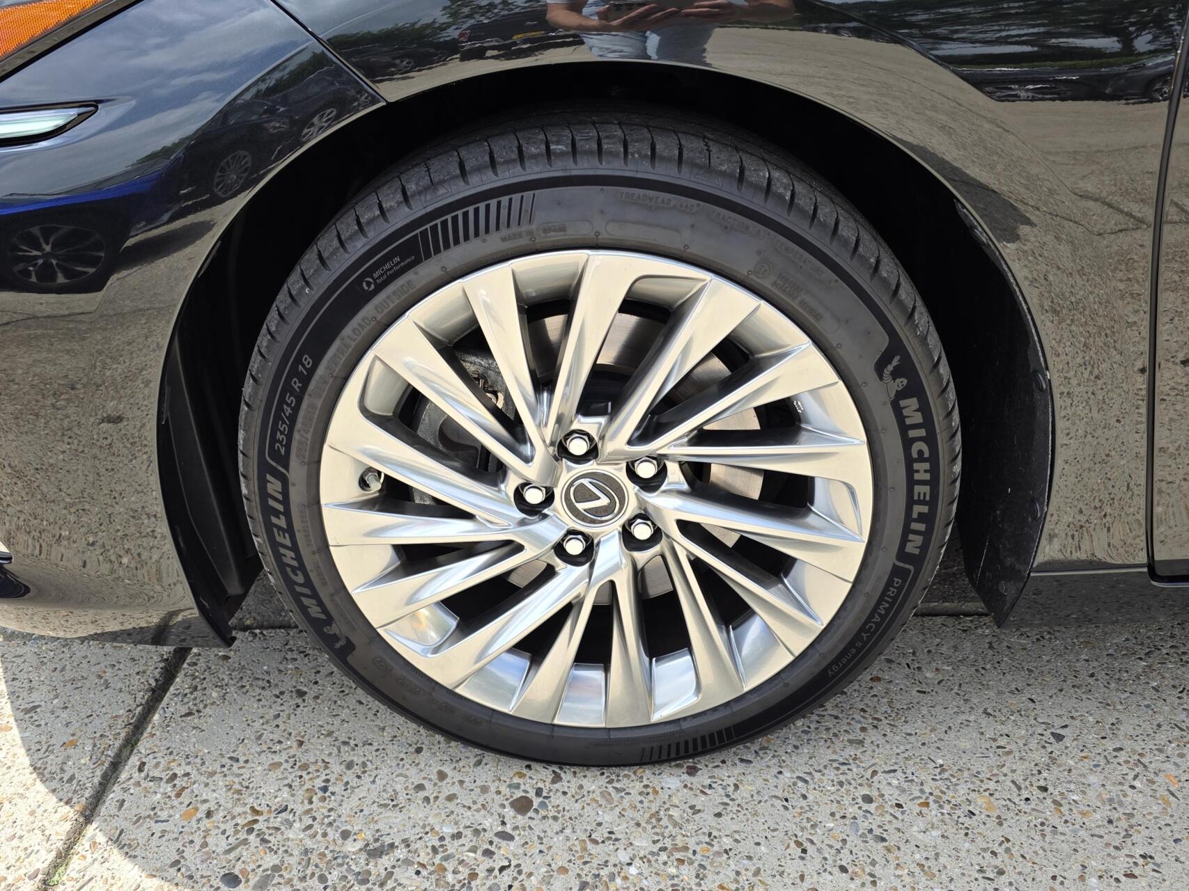 Foto van Lexus Lexus Es300h