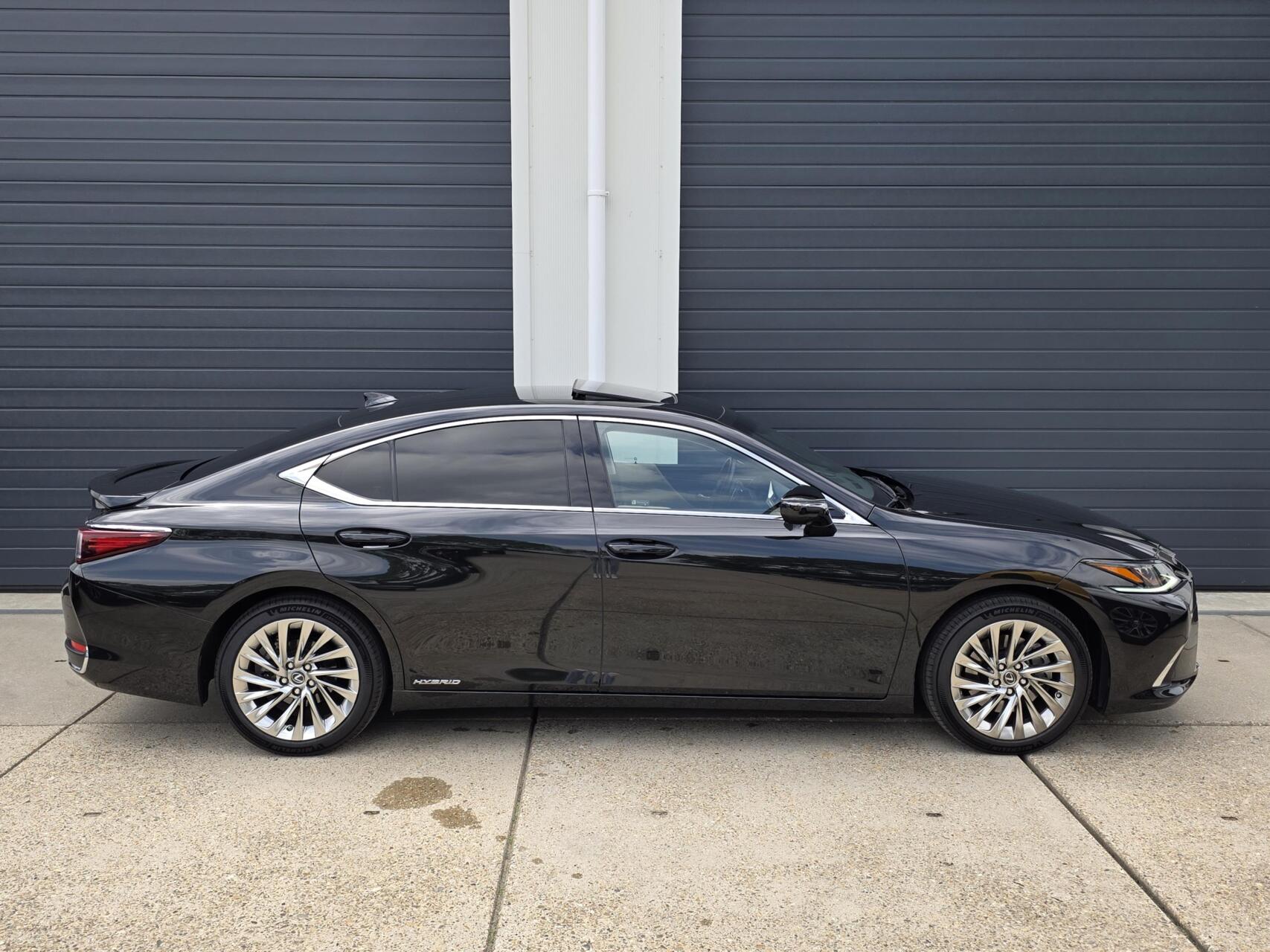 Foto van Lexus Lexus Es300h