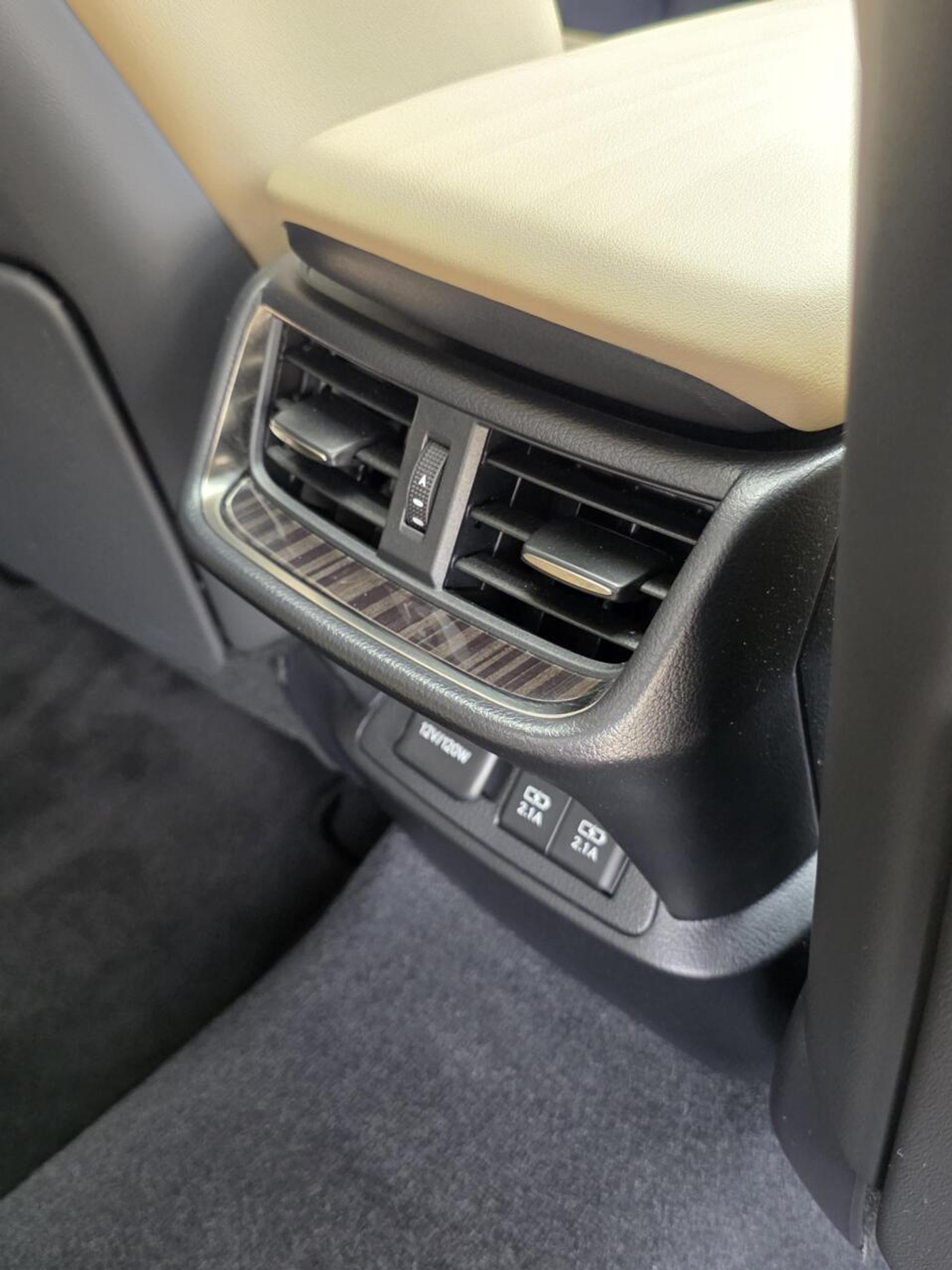Foto van Lexus Lexus Es300h