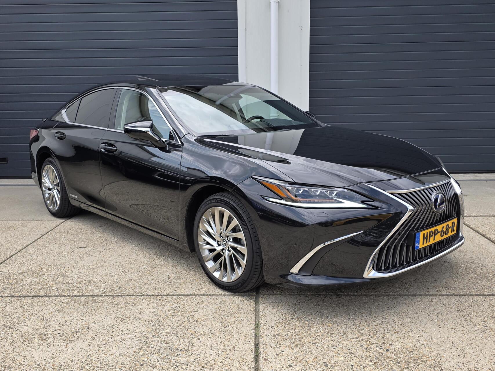 Foto van Lexus Lexus Es300h