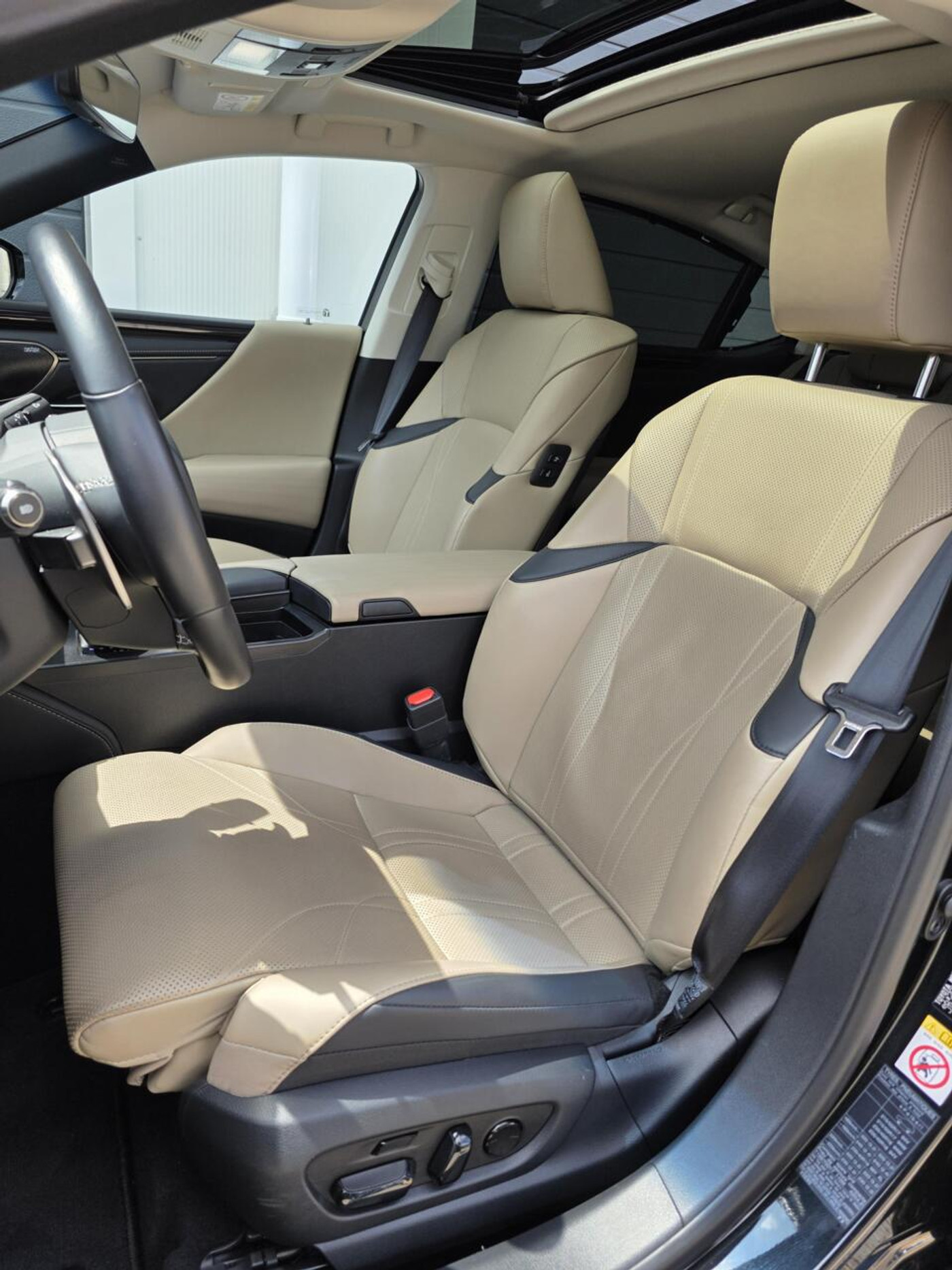 Foto van Lexus Lexus Es300h