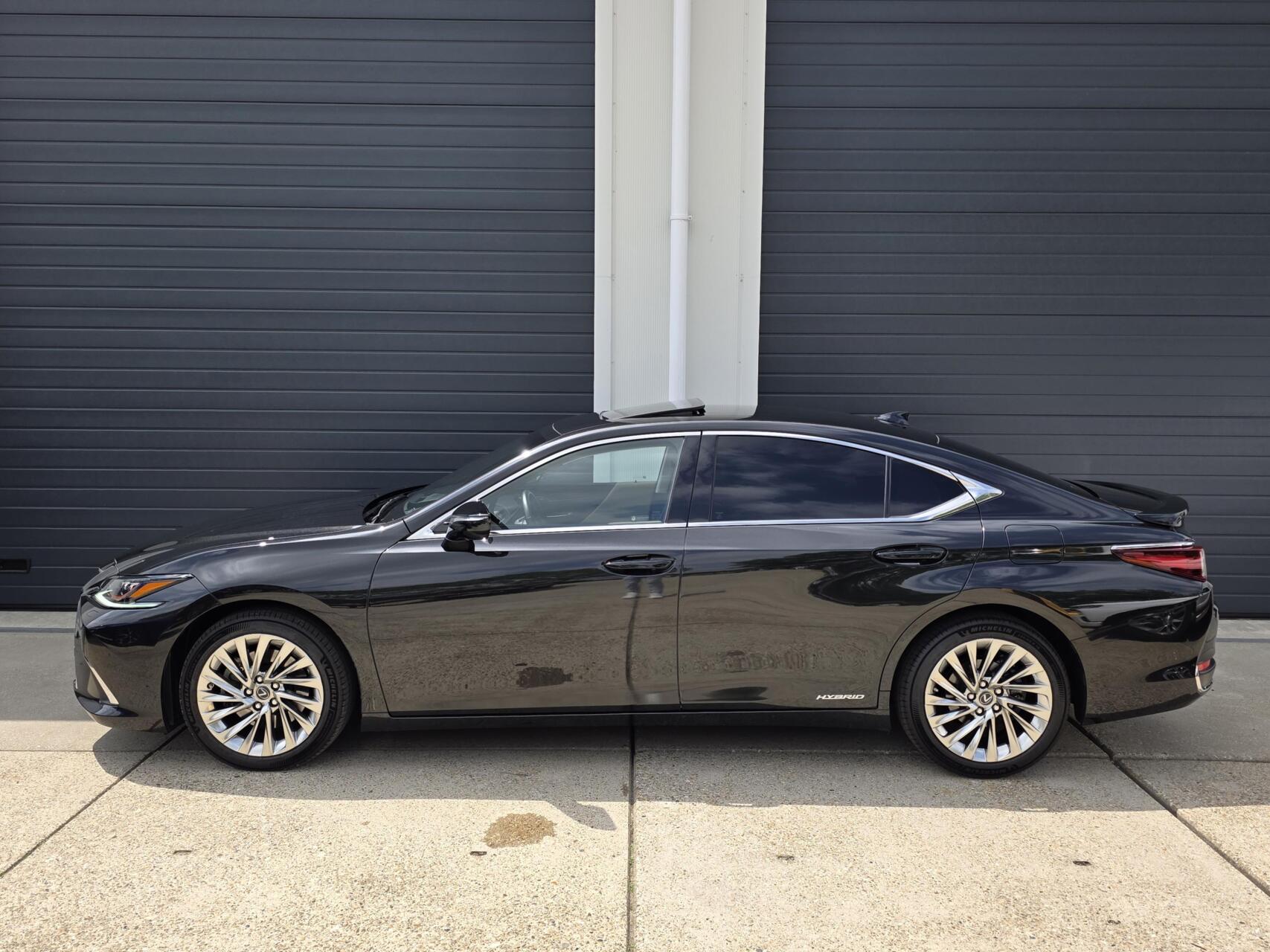 Foto van Lexus Lexus Es300h