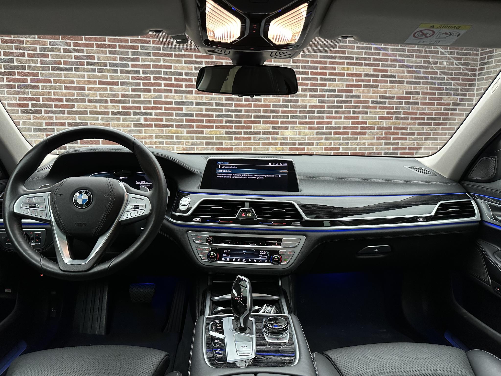 Foto van BMW 745e