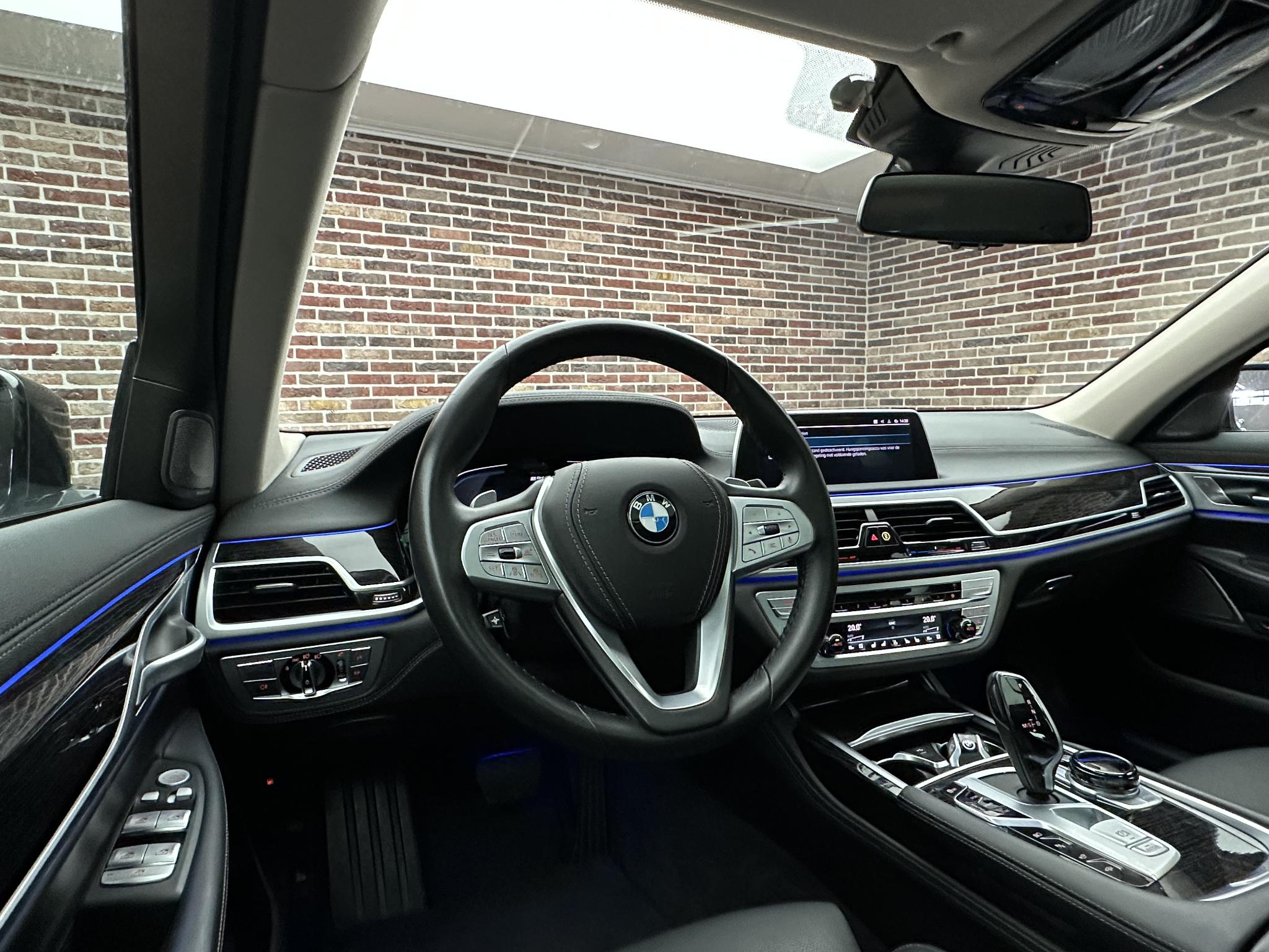 Foto van BMW 745e