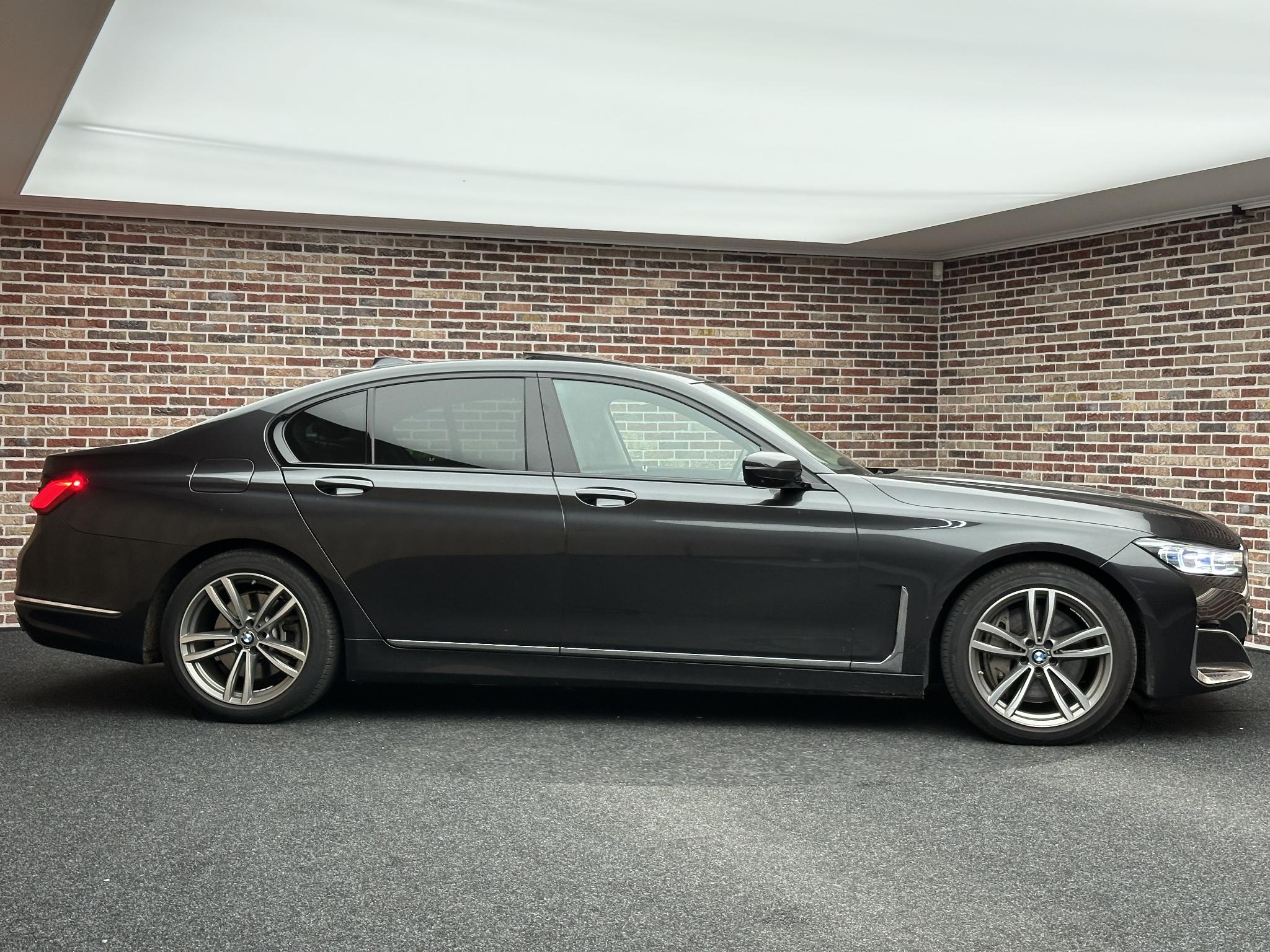 Foto van BMW 745e