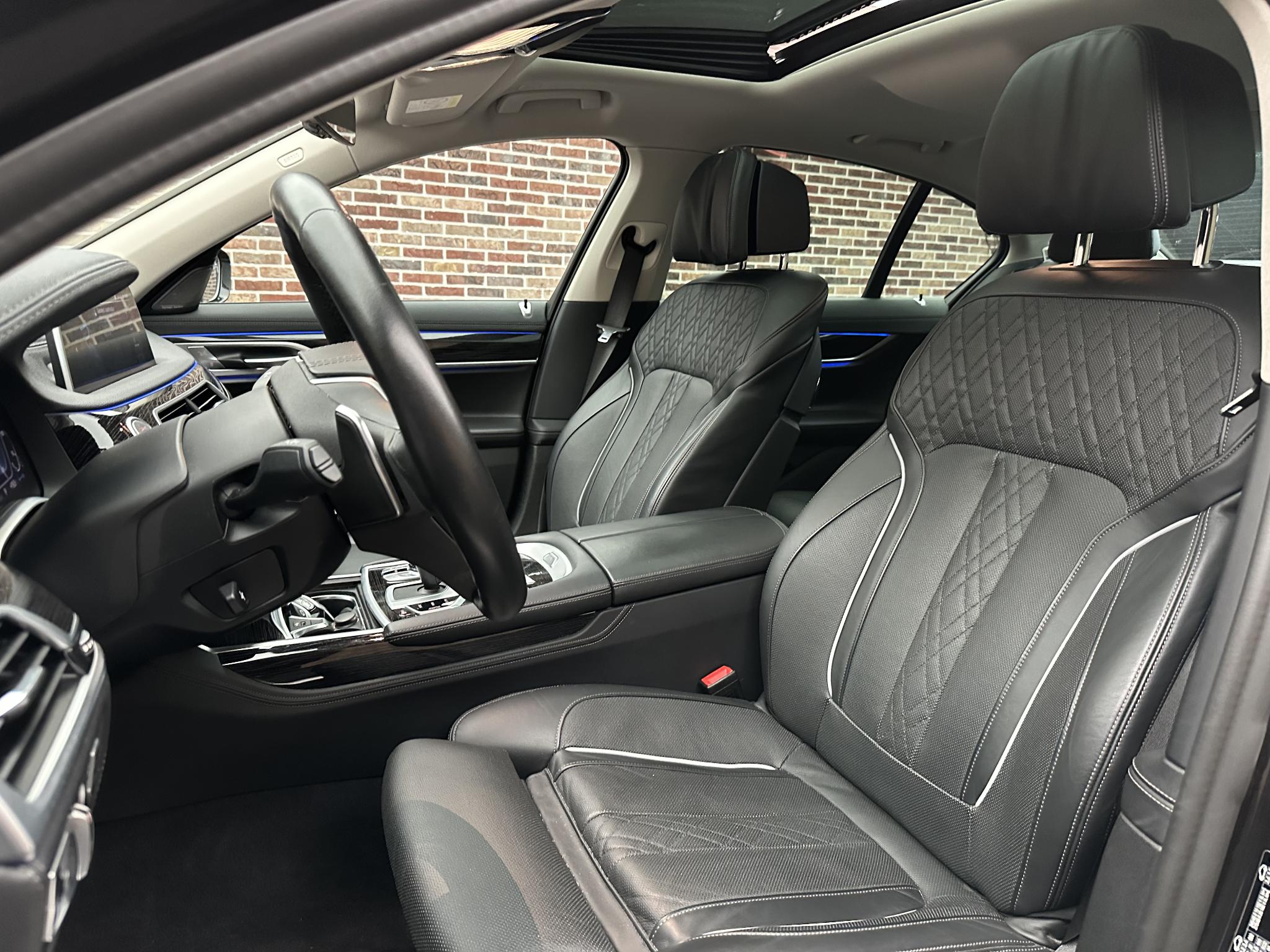 Foto van BMW 745e