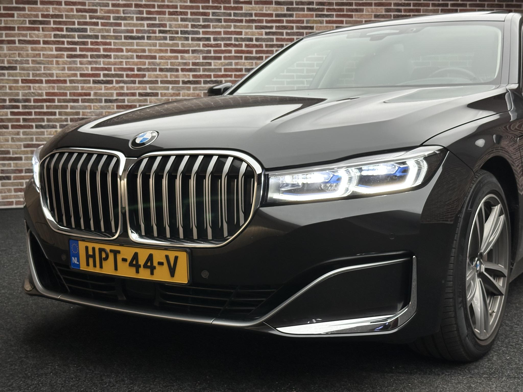 Foto van BMW 745e