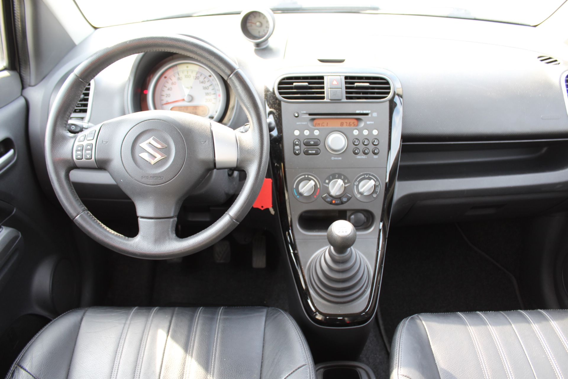 Foto van Suzuki Splash