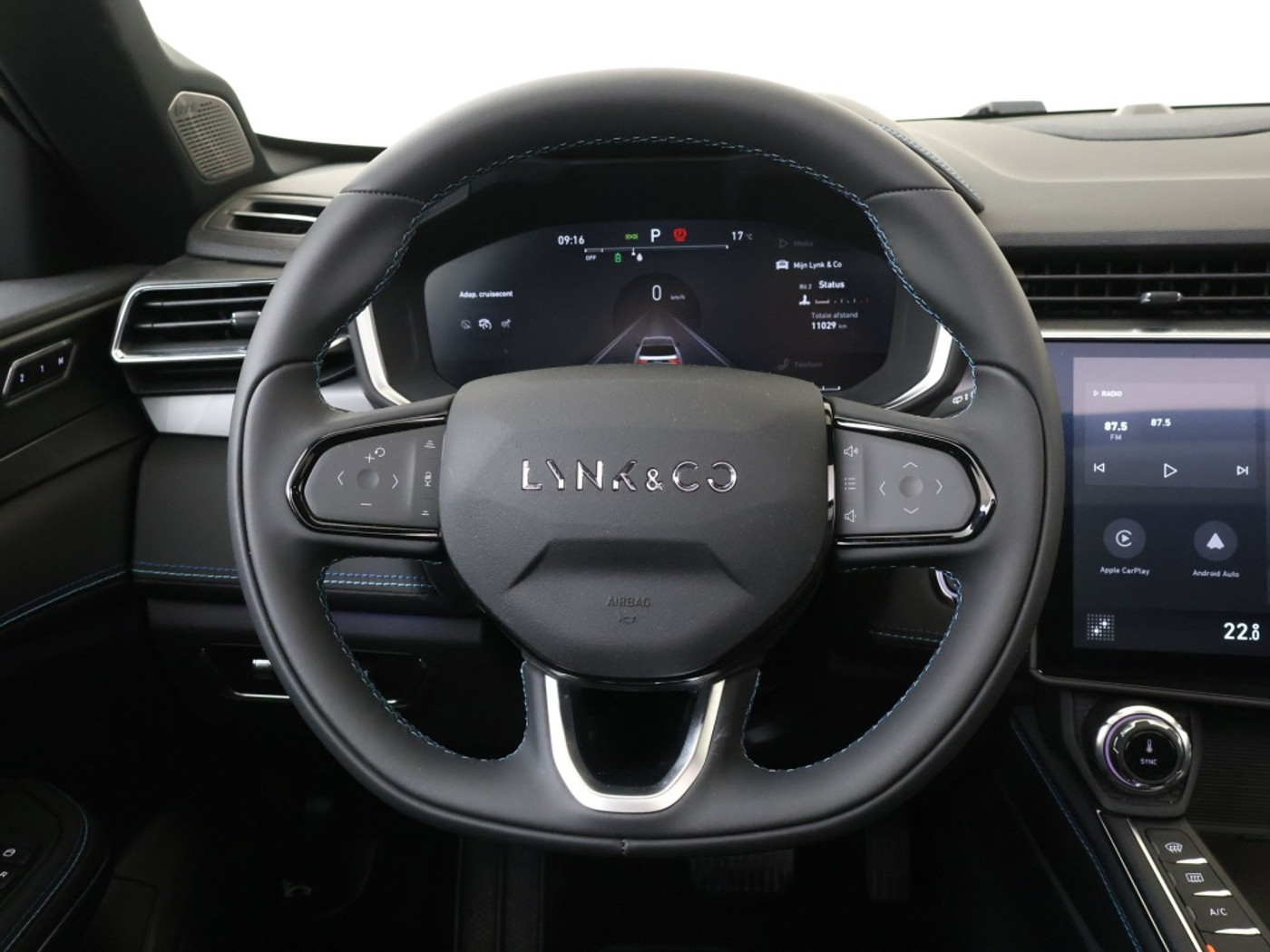 Foto van LYNK & Co 01