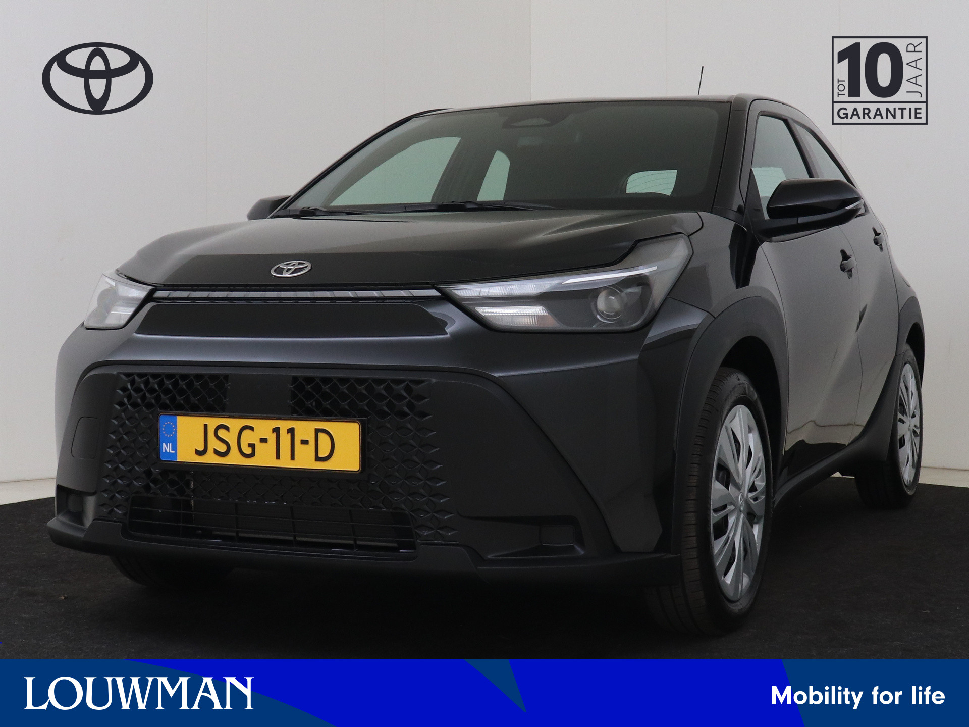 Toyota Aygo X Hybrid 115 play 2025 - voorkant
