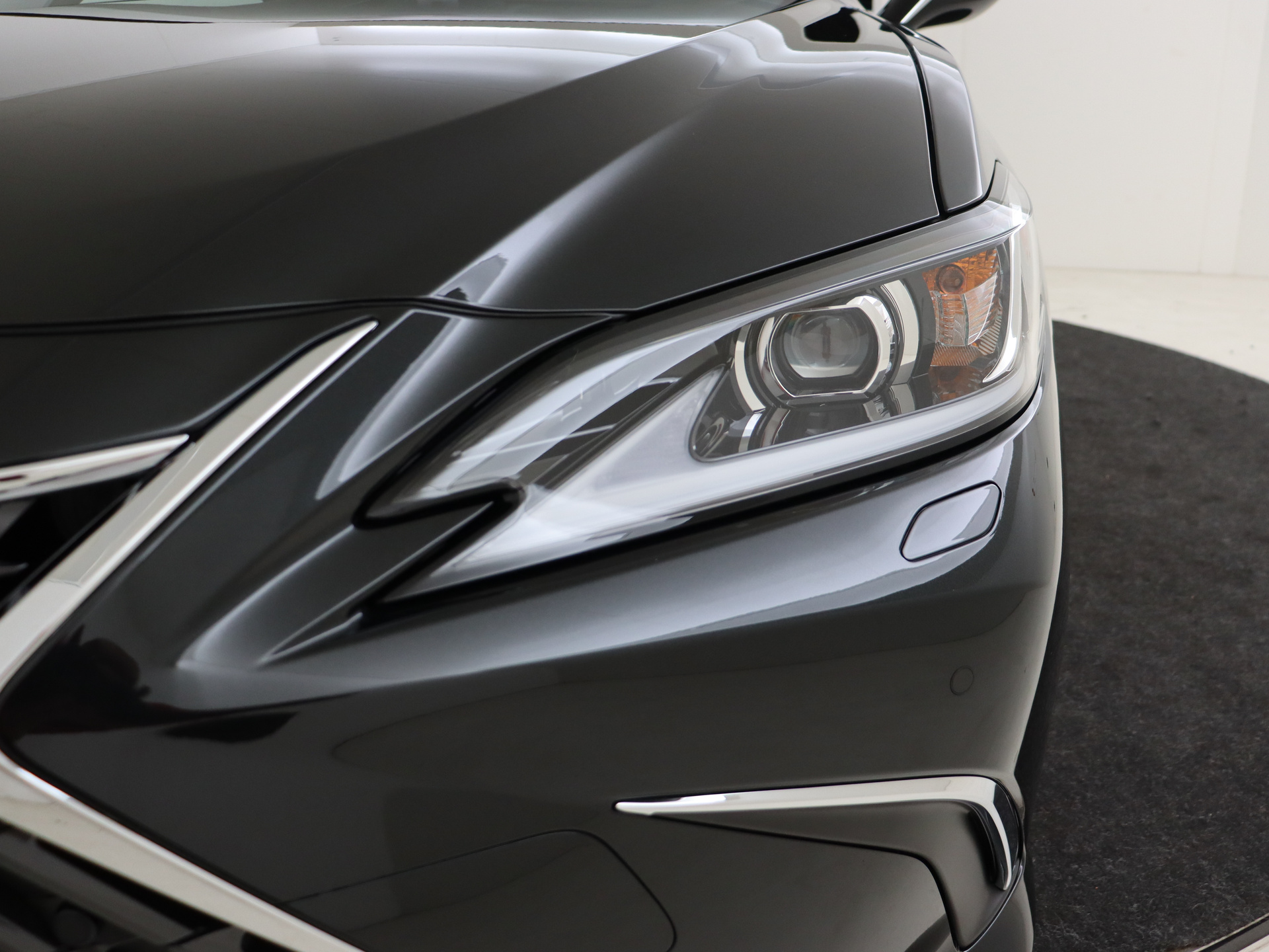 Foto van Lexus Lexus Es300h