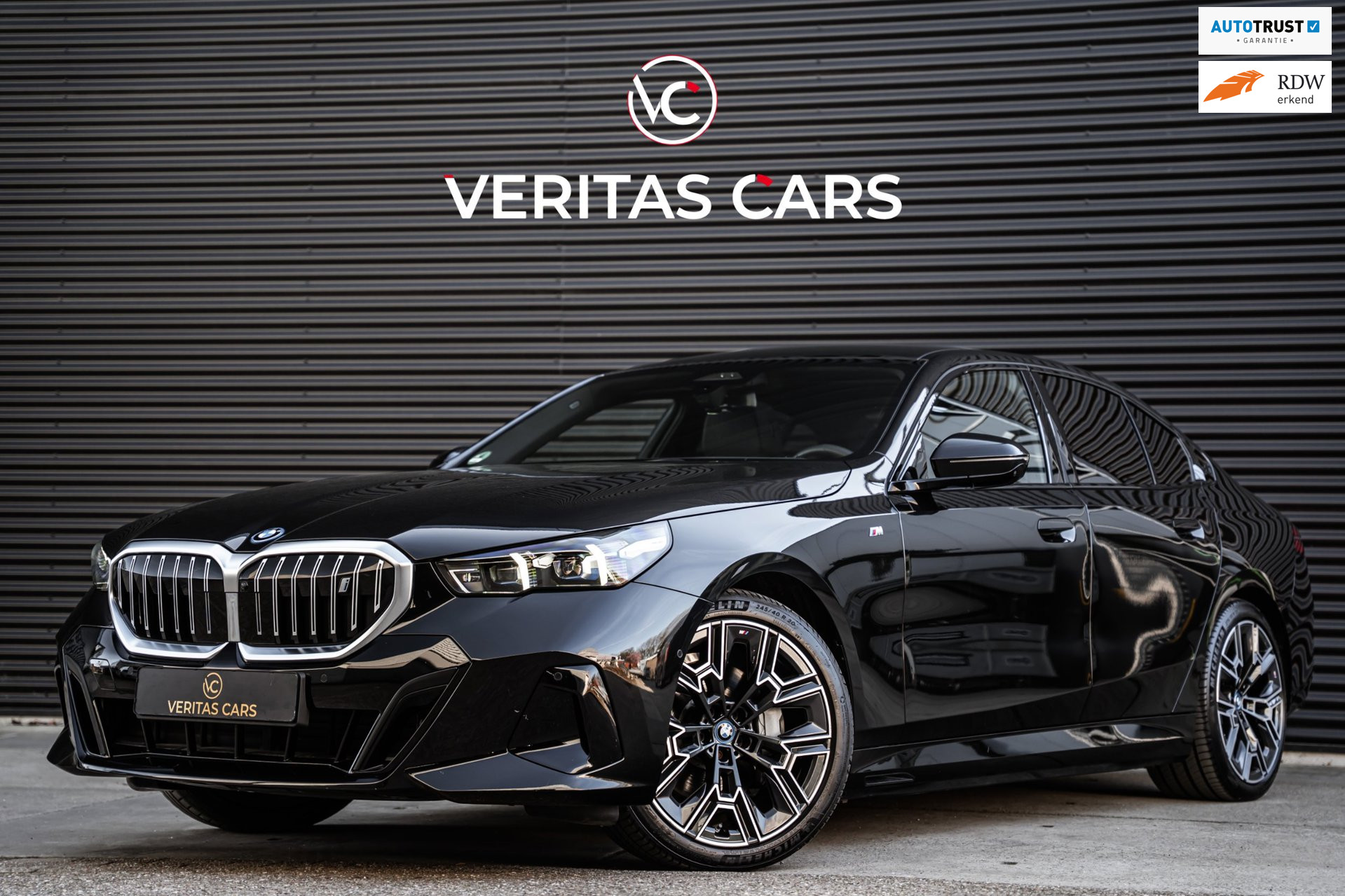 BMW I5 Edrive40 EDrive40 M Sport Edition 84 kWh 340PK|BTW|Panorama|Iconic Sounds|H&K|HUD|My Modes|Full Led e.o. 2024 - voorkant