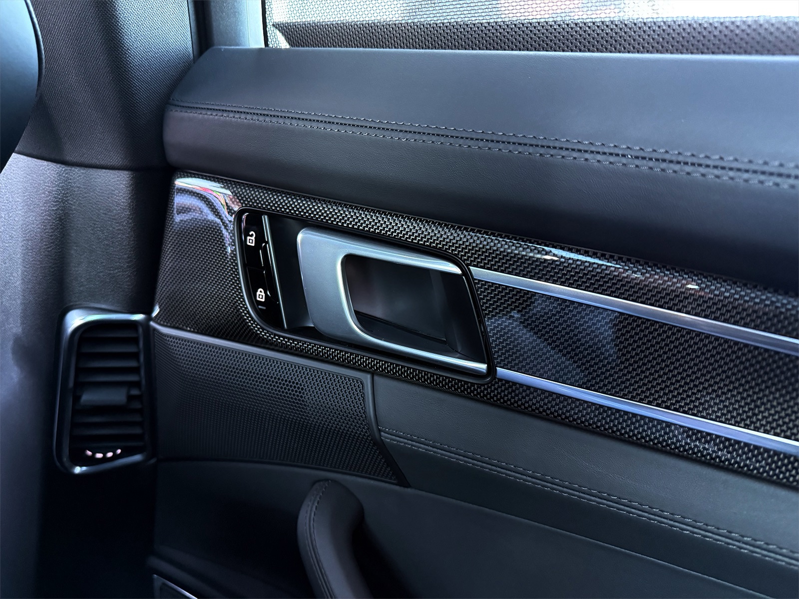 Foto van Porsche Panamera 4s E-hybrid