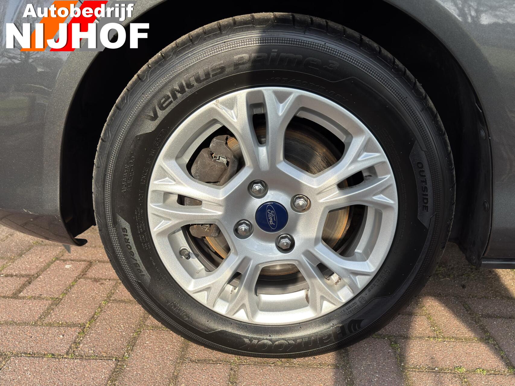 Foto van Ford B-max