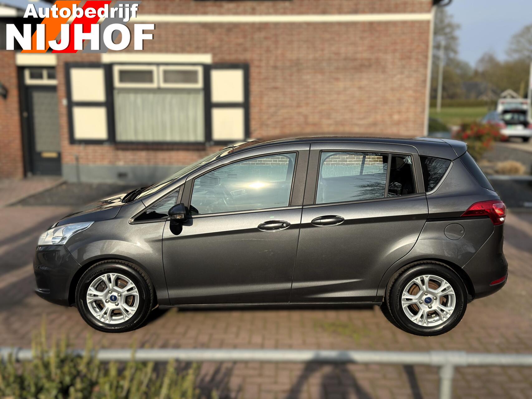 Foto van Ford B-max