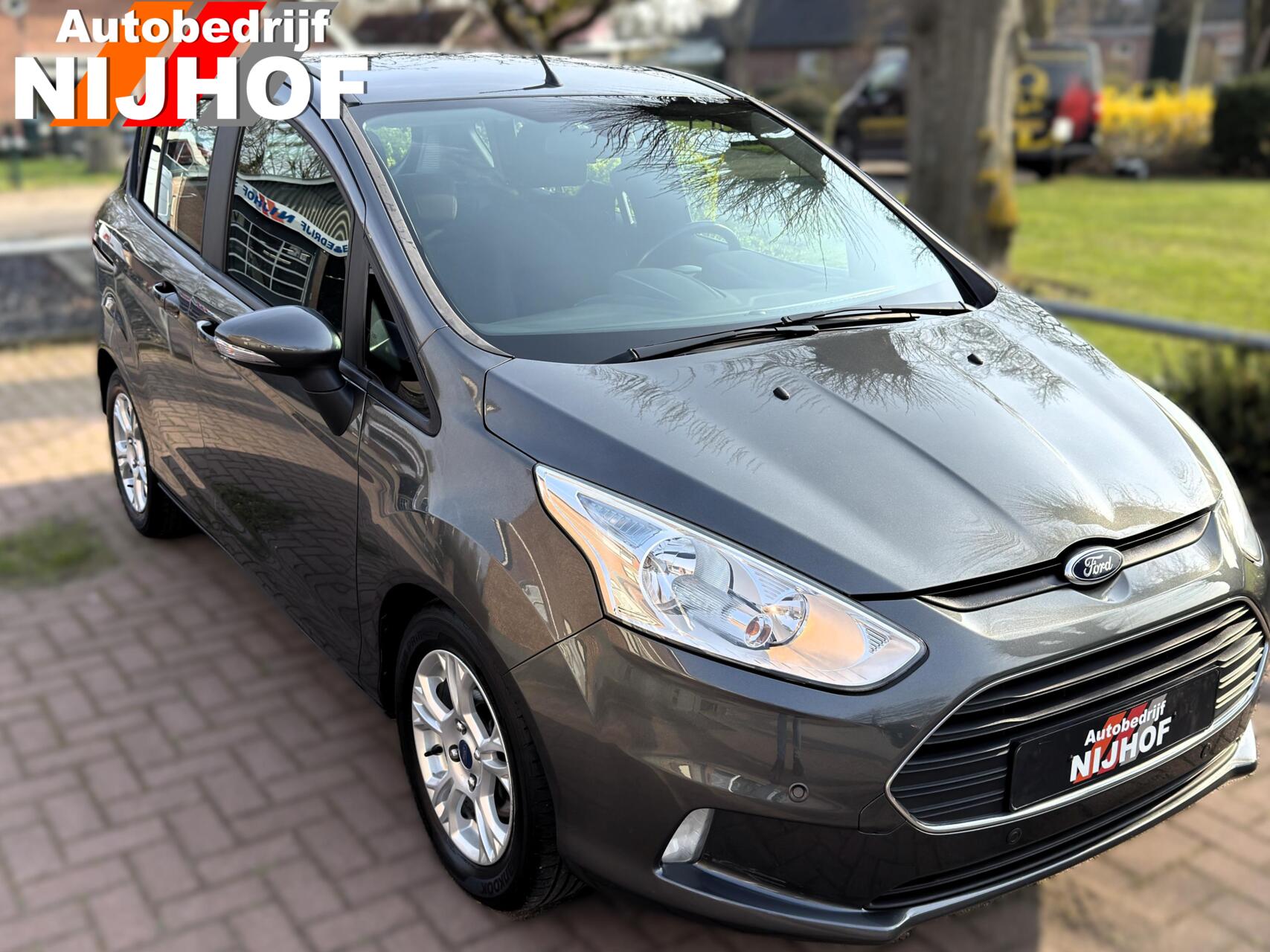 Foto van Ford B-max