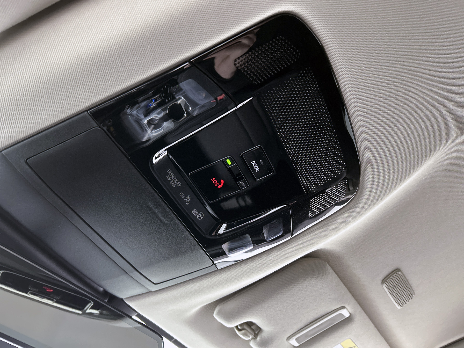Foto van Lexus Lexus Nx450h+