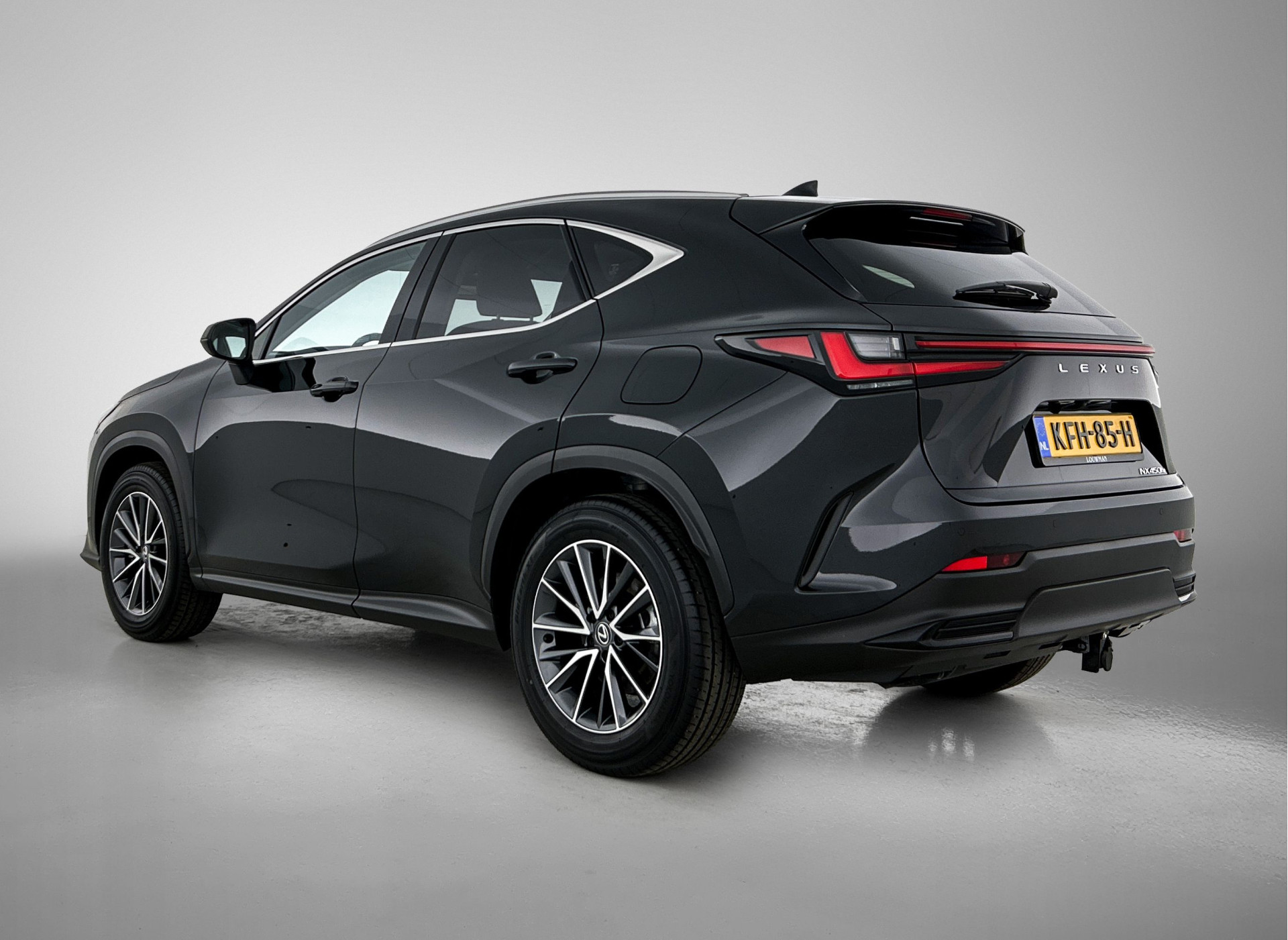Foto van Lexus Lexus Nx450h+