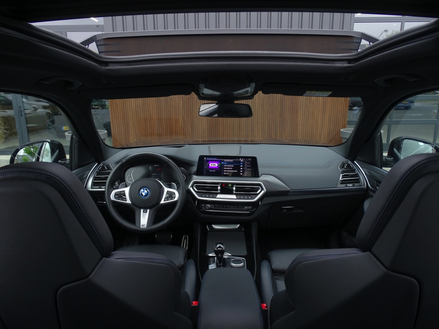 Foto van BMW X3 Xdrive30e