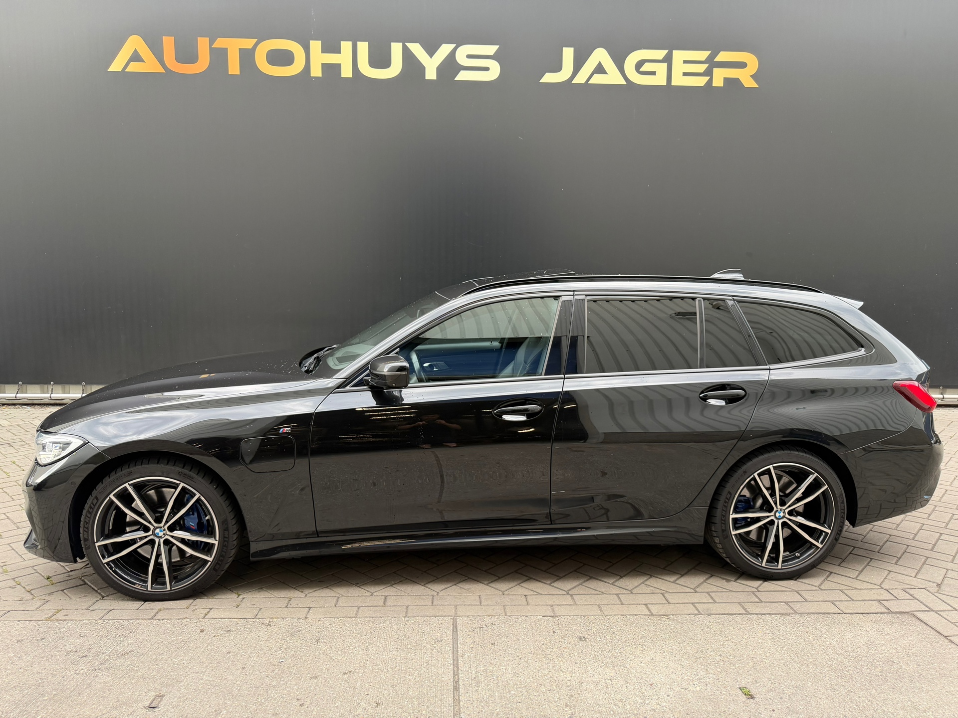 Foto van BMW 330e