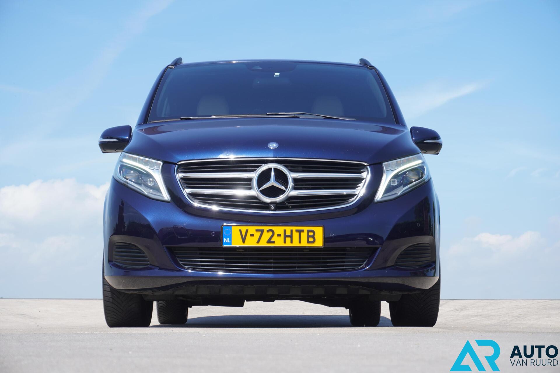 Foto van Mercedes-Benz V-klasse