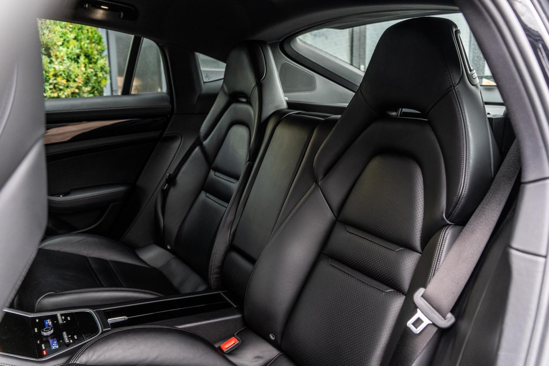 Foto van Porsche Panamera 4 E-hybrid