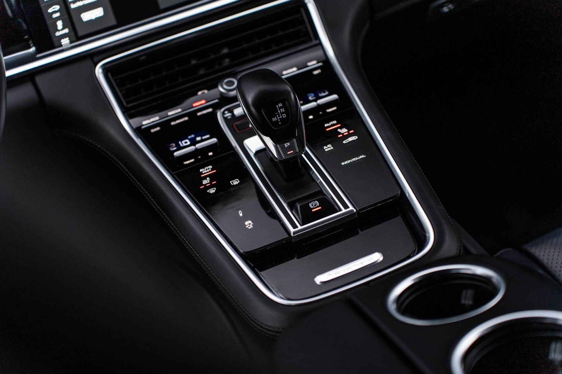 Foto van Porsche Panamera 4 E-hybrid