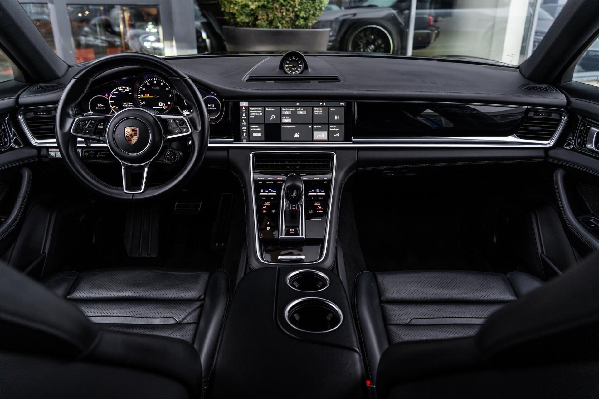 Foto van Porsche Panamera 4 E-hybrid