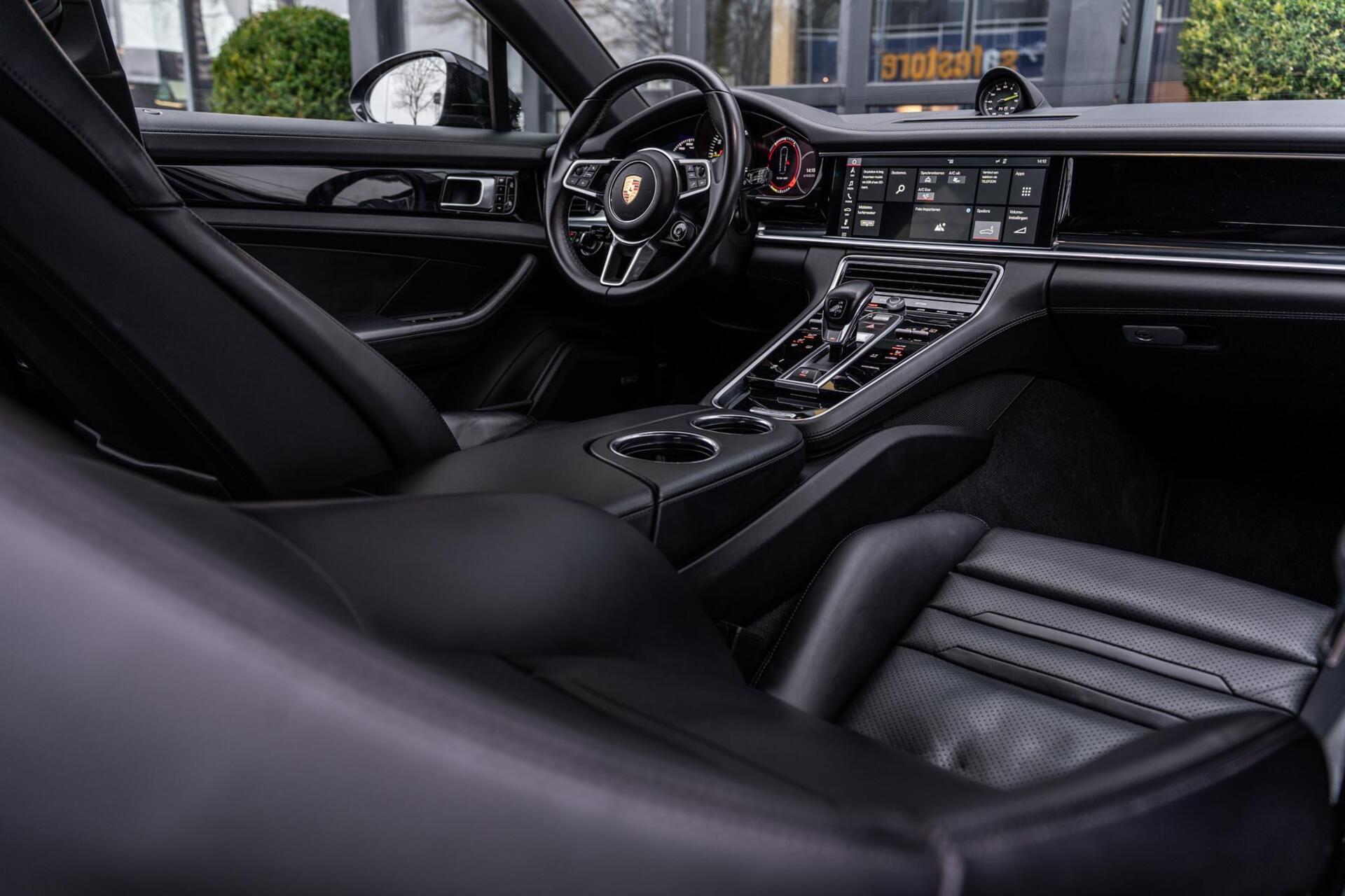Foto van Porsche Panamera 4 E-hybrid