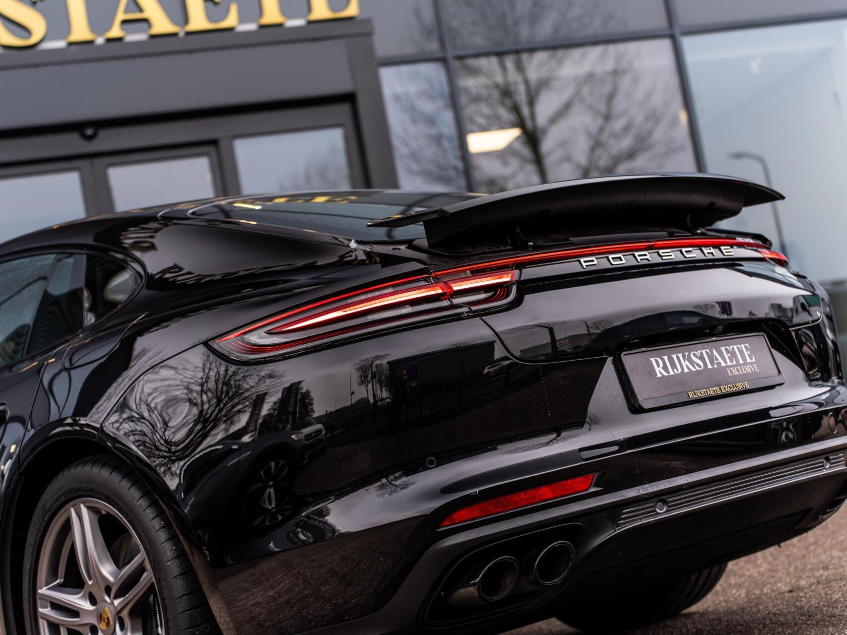 Foto van Porsche Panamera 4 E-hybrid
