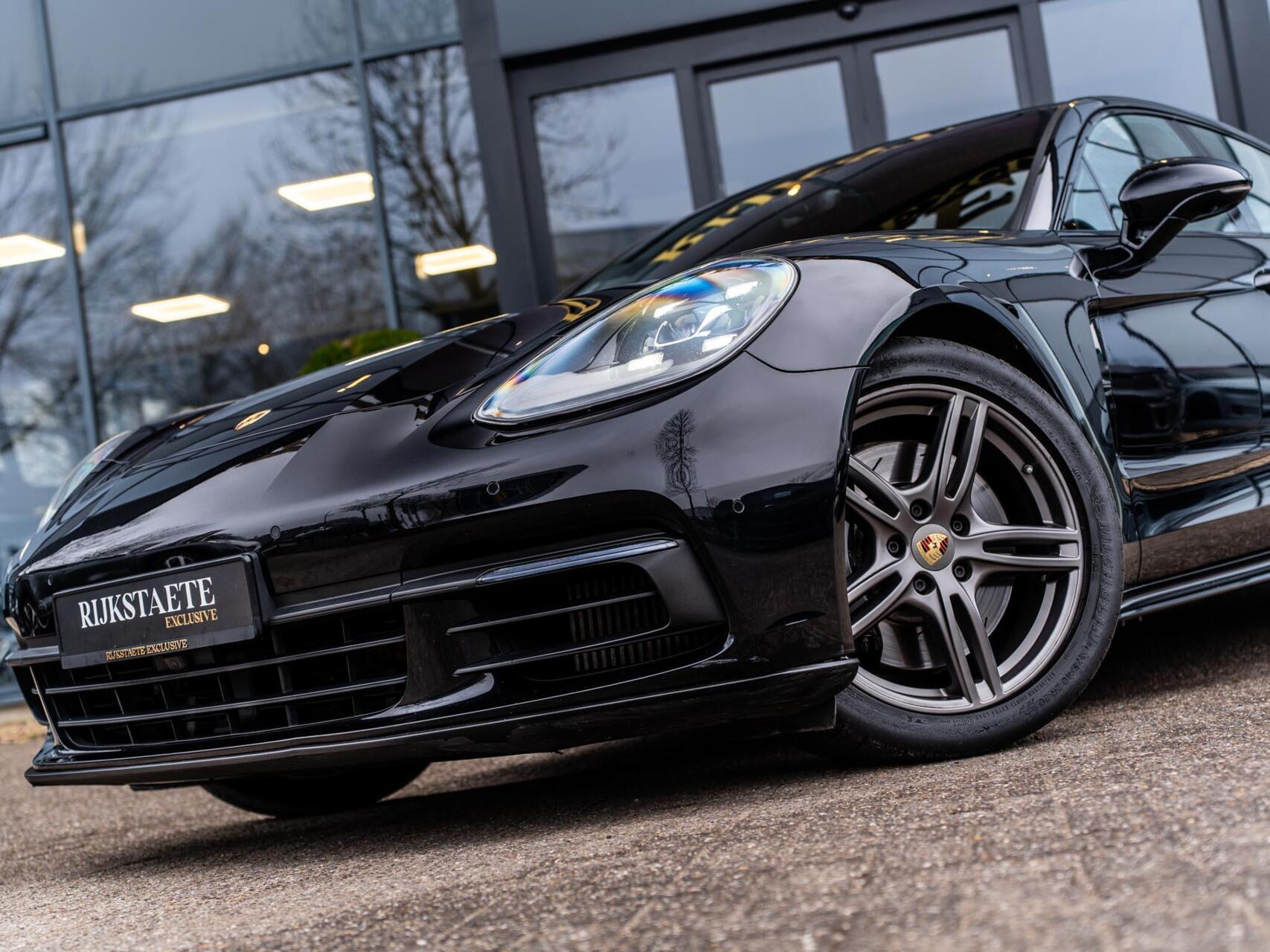 Foto van Porsche Panamera 4 E-hybrid