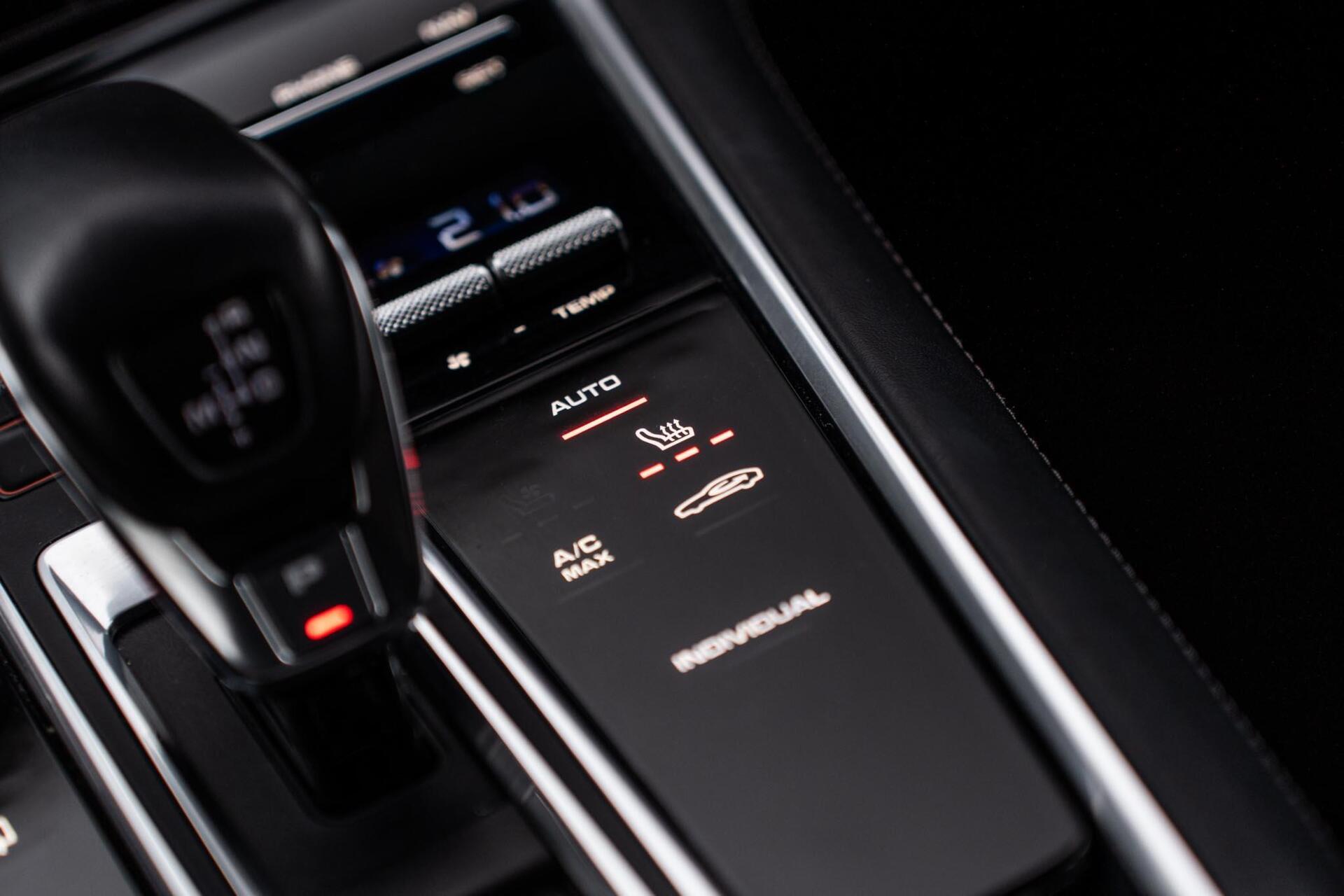Foto van Porsche Panamera 4 E-hybrid