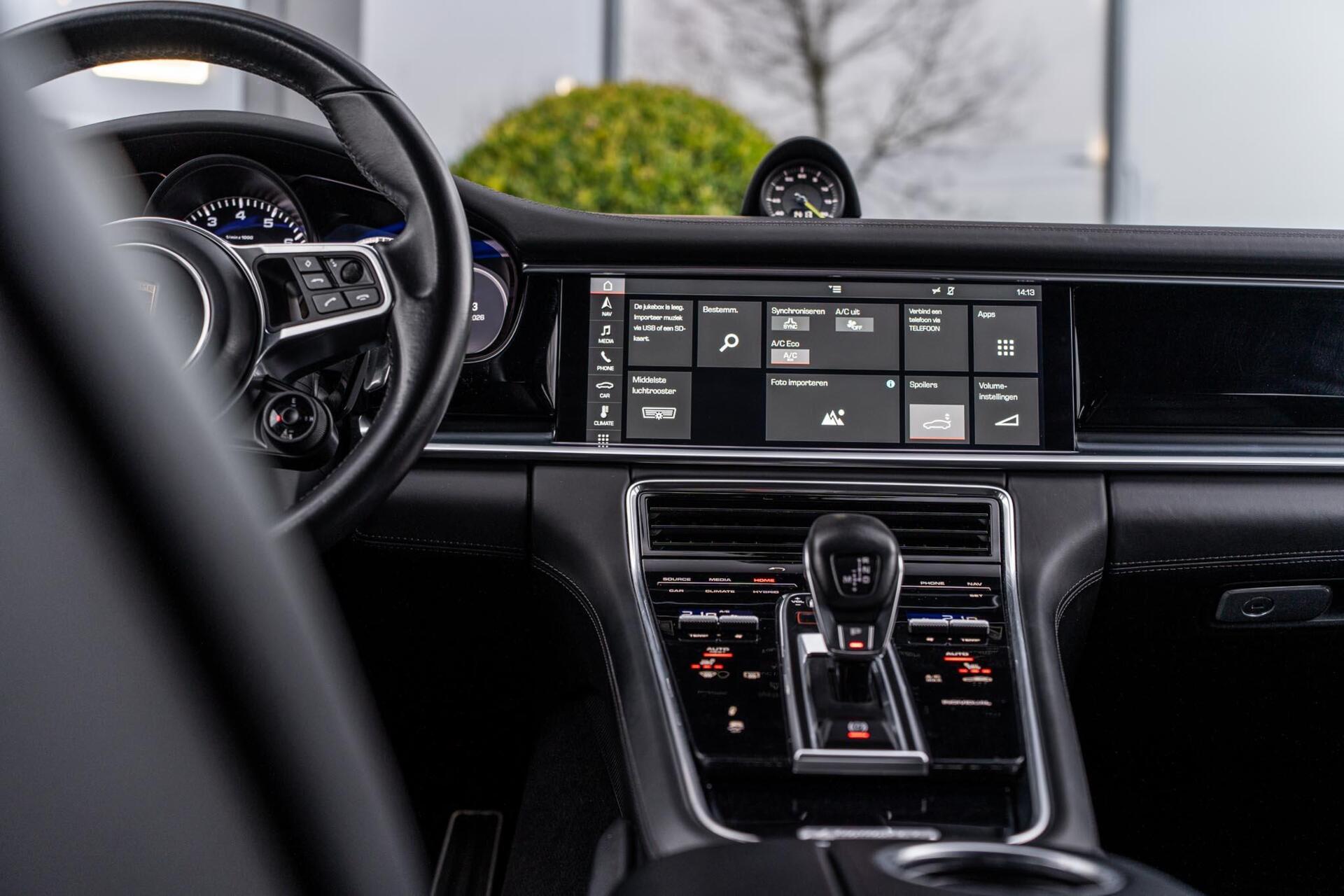 Foto van Porsche Panamera 4 E-hybrid
