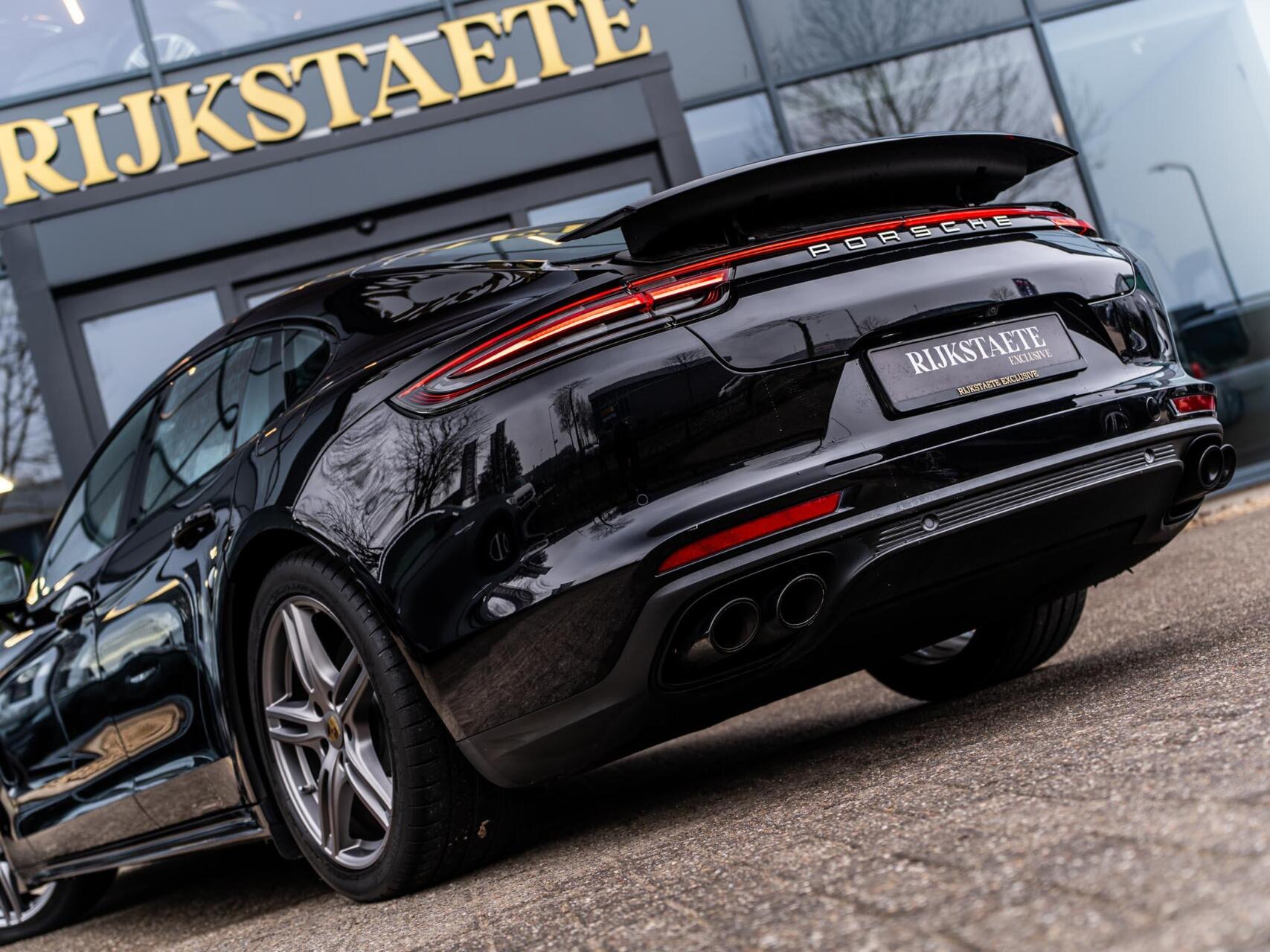 Foto van Porsche Panamera 4 E-hybrid
