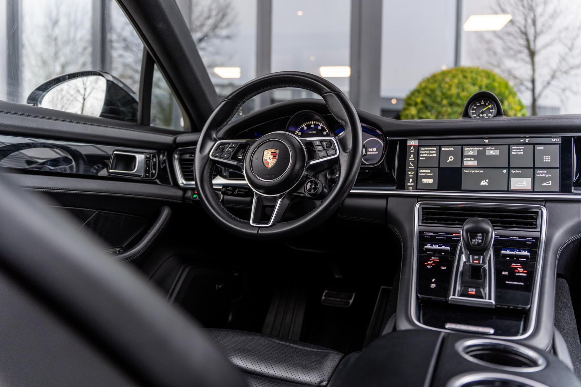 Foto van Porsche Panamera 4 E-hybrid